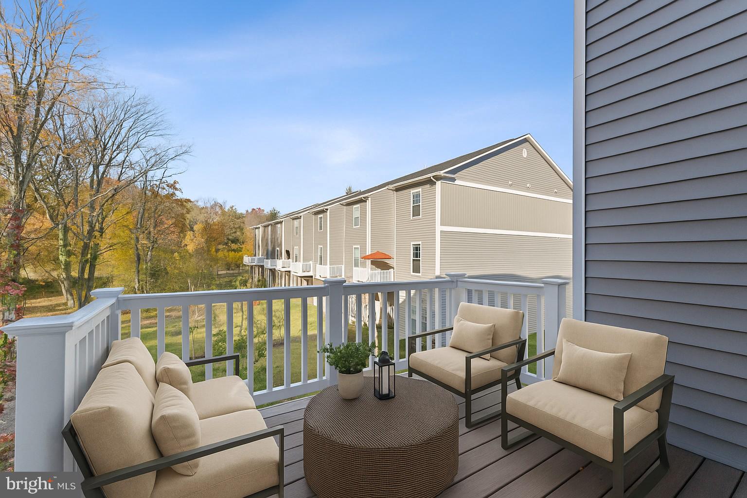 WOLF RUN LANE - Residential