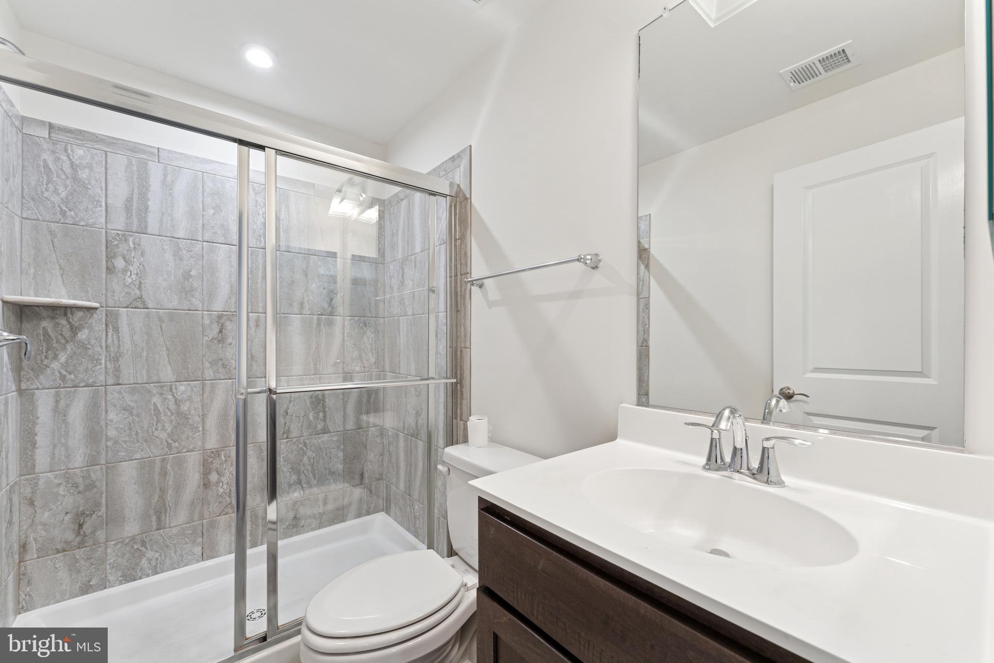 WOLF RUN LANE - Residential