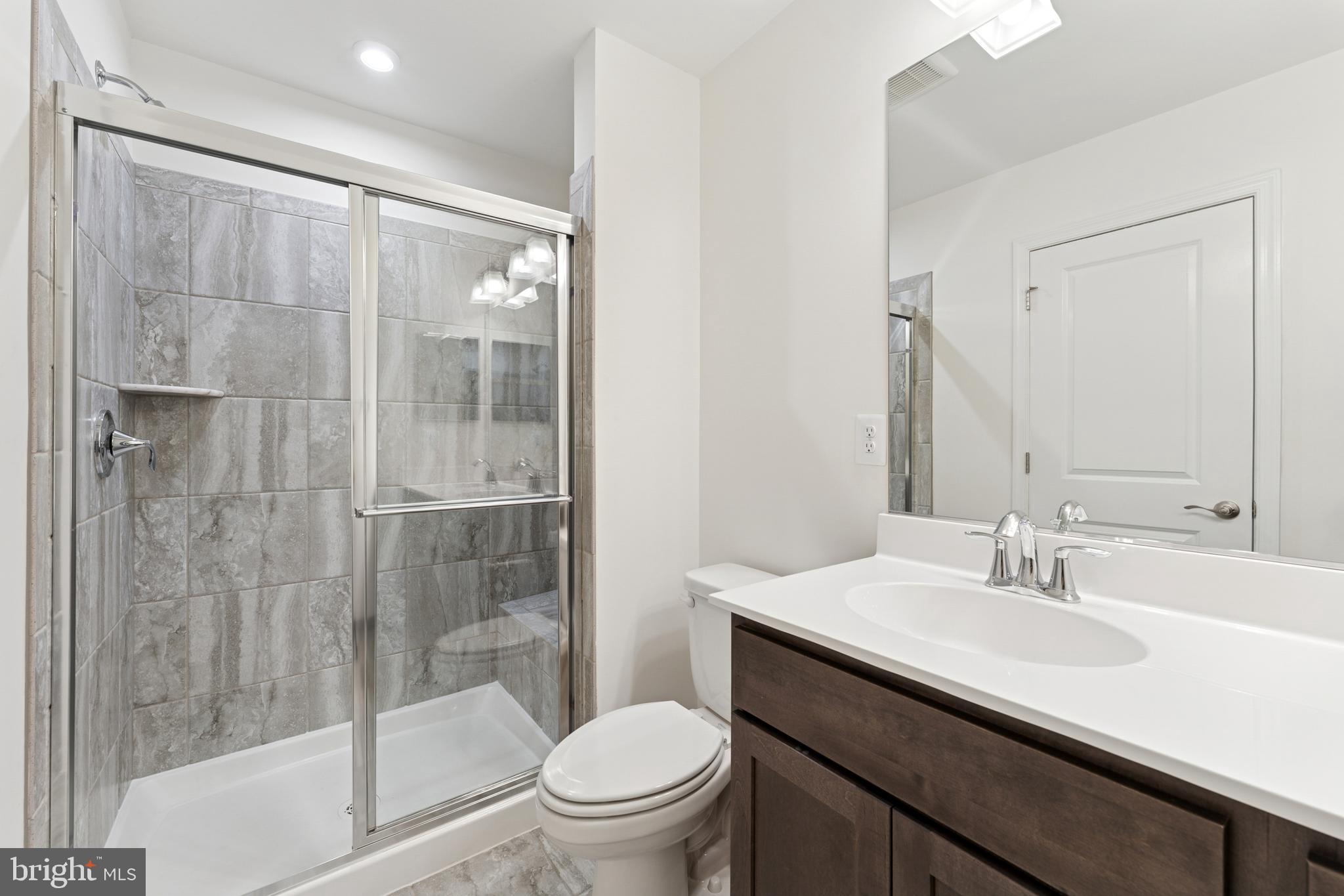 WOLF RUN LANE - Residential