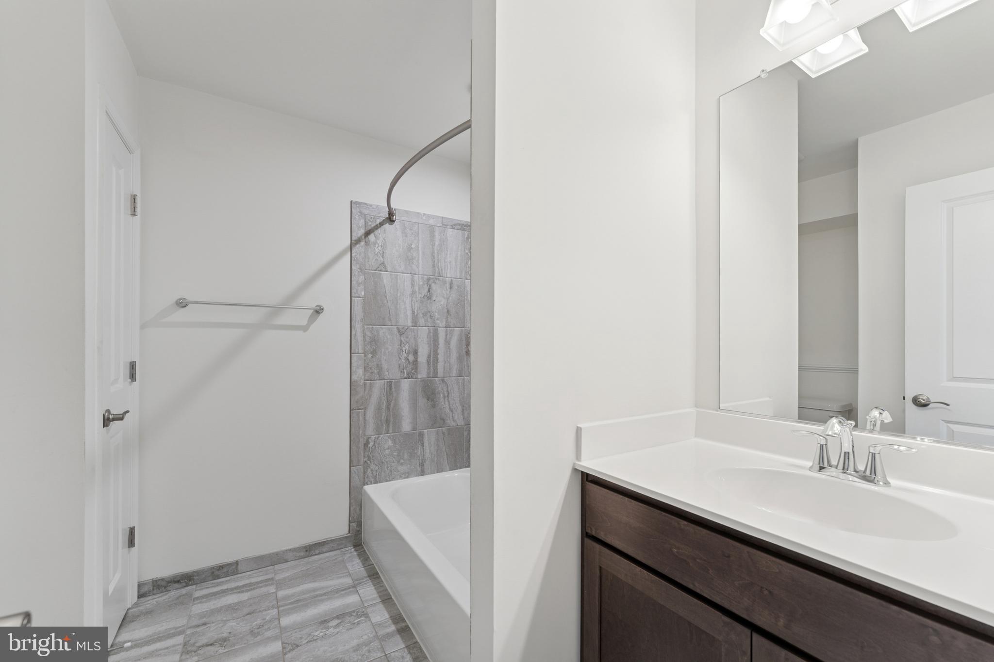 WOLF RUN LANE - Residential