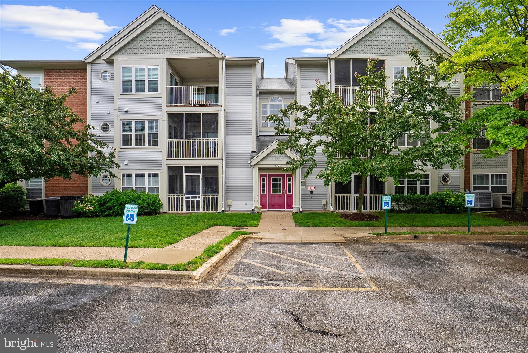 6528 CLEAR DROP COURT 101