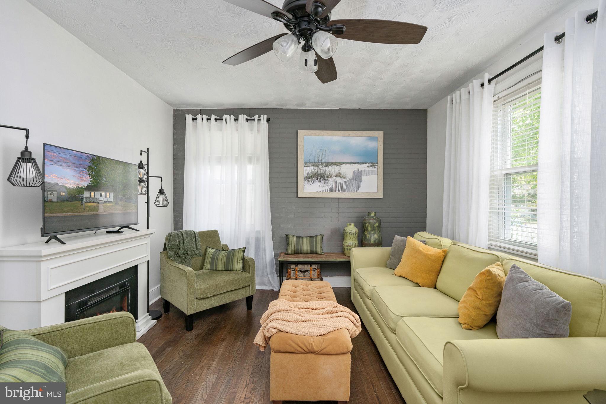 BLUFF POINT - Residential