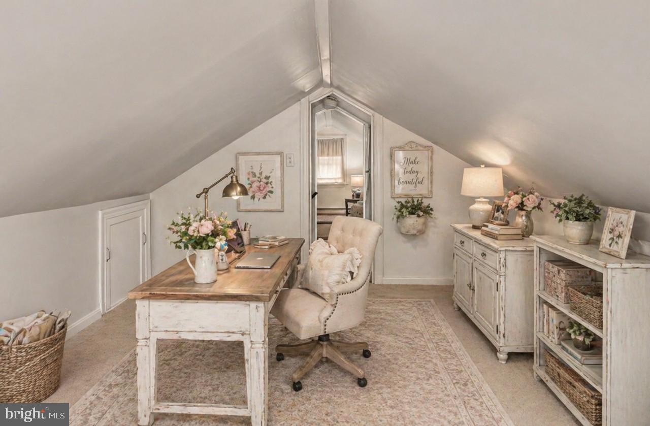 BLUFF POINT - Residential