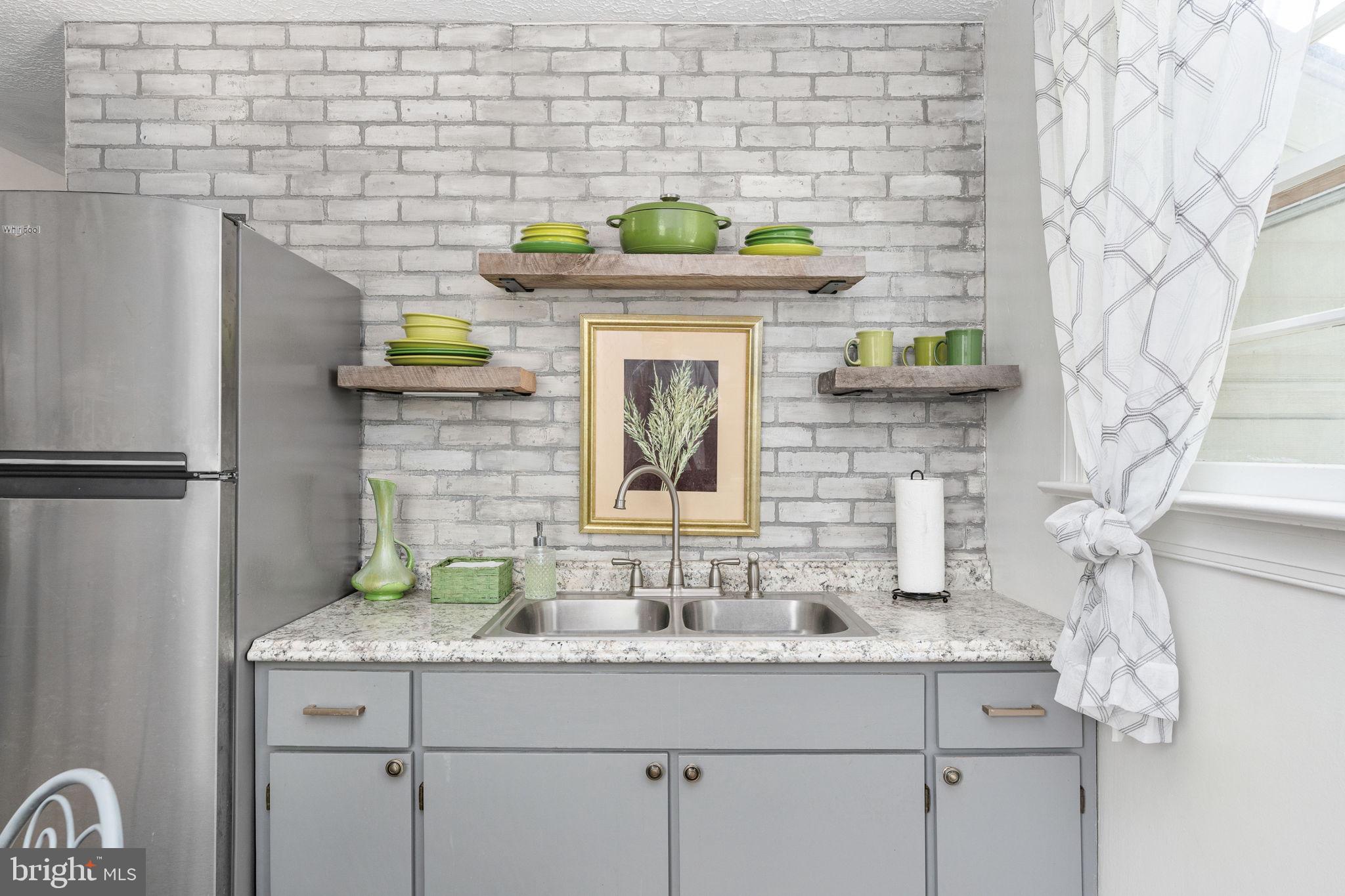 BLUFF POINT - Residential