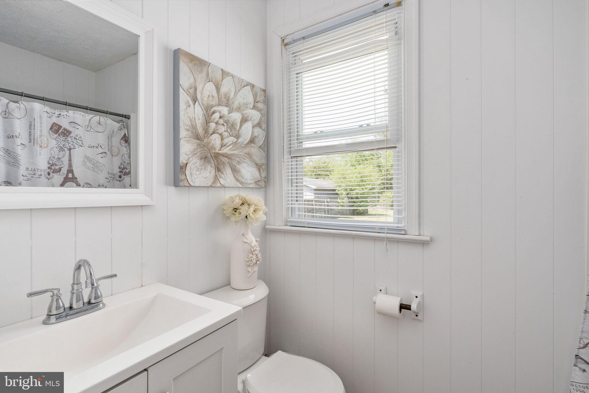 BLUFF POINT - Residential