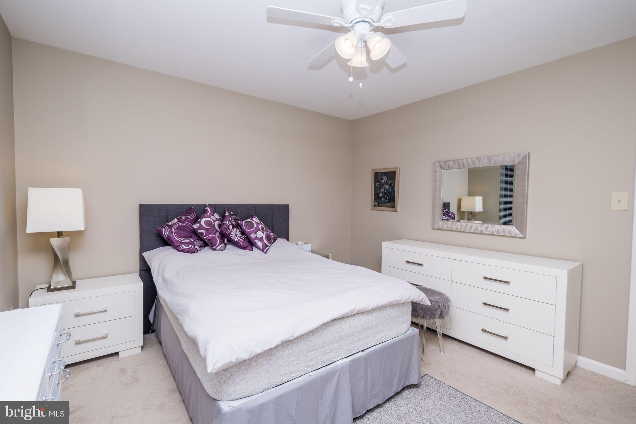 POTOMAC LAKES - Residential