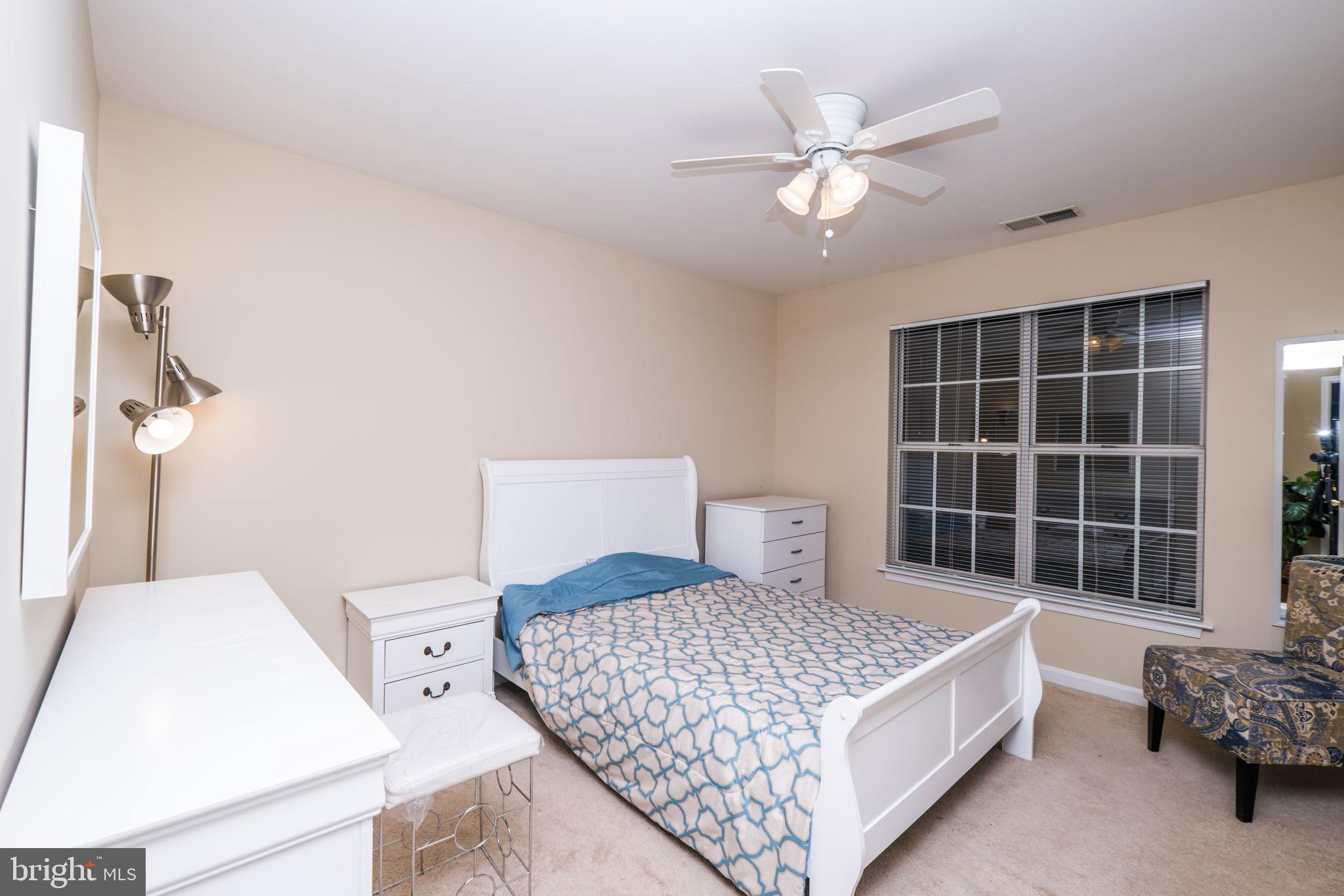 POTOMAC LAKES - Residential