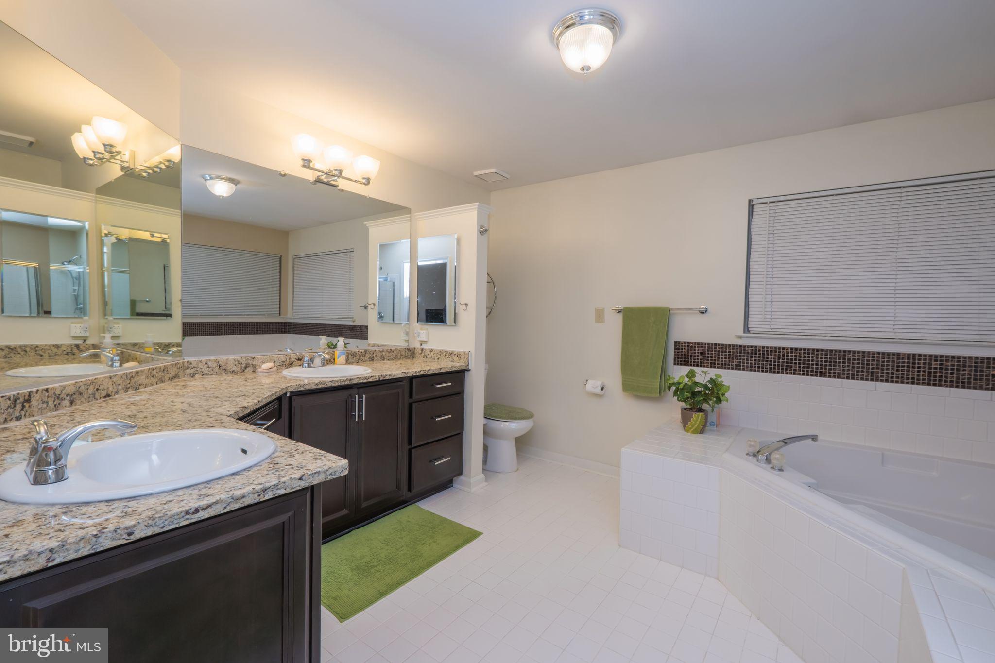 POTOMAC LAKES - Residential