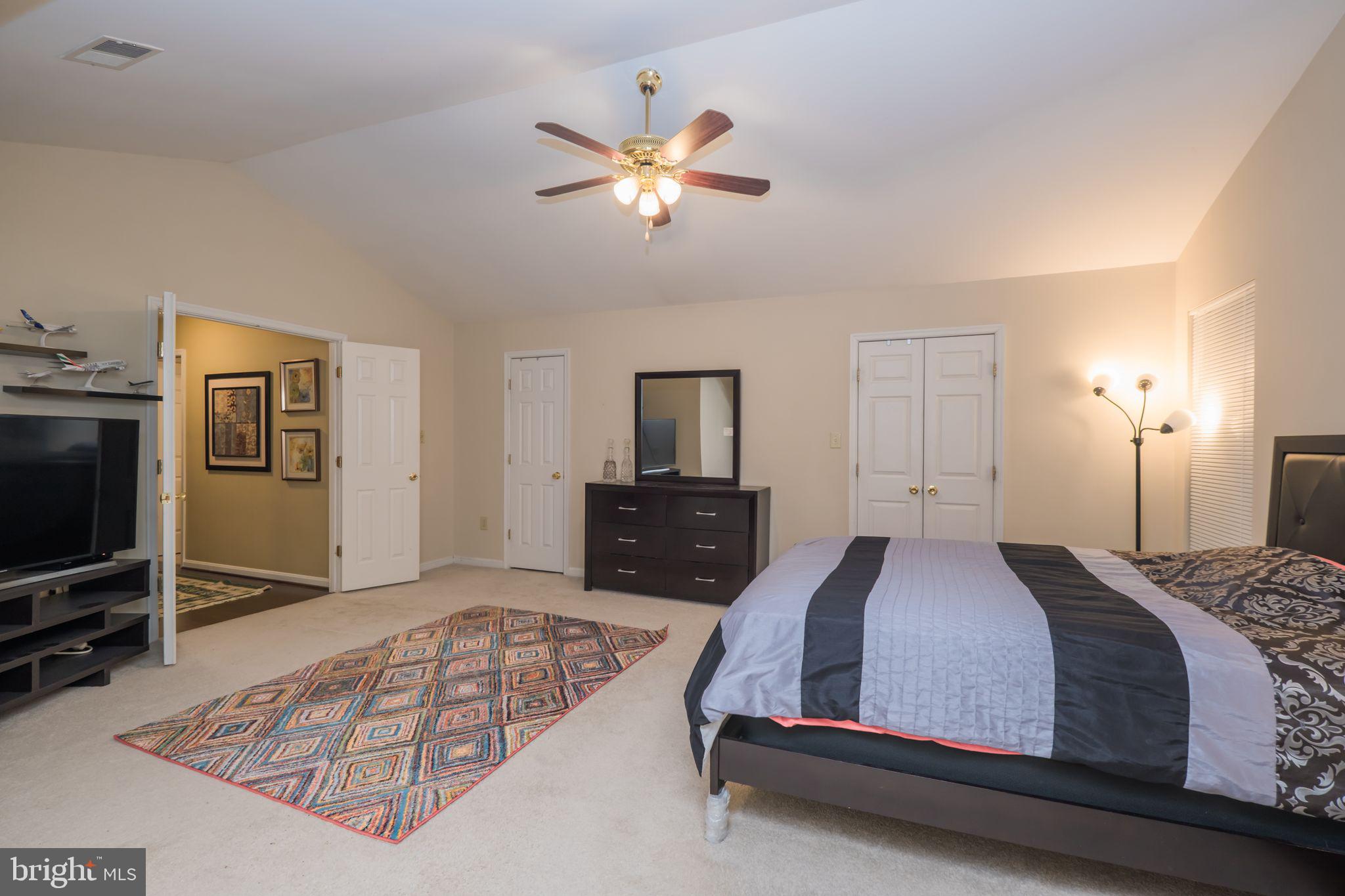 POTOMAC LAKES - Residential