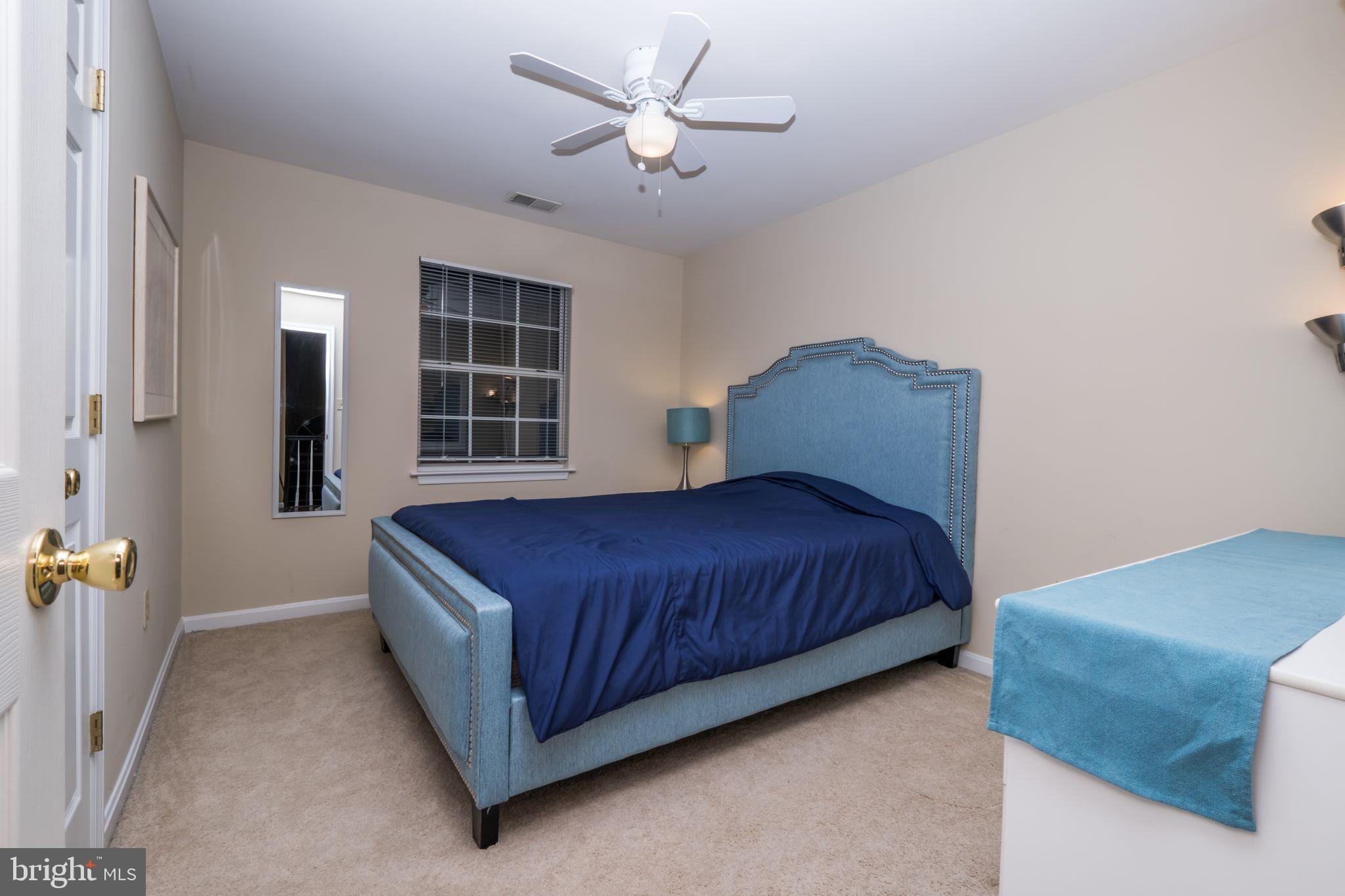 POTOMAC LAKES - Residential