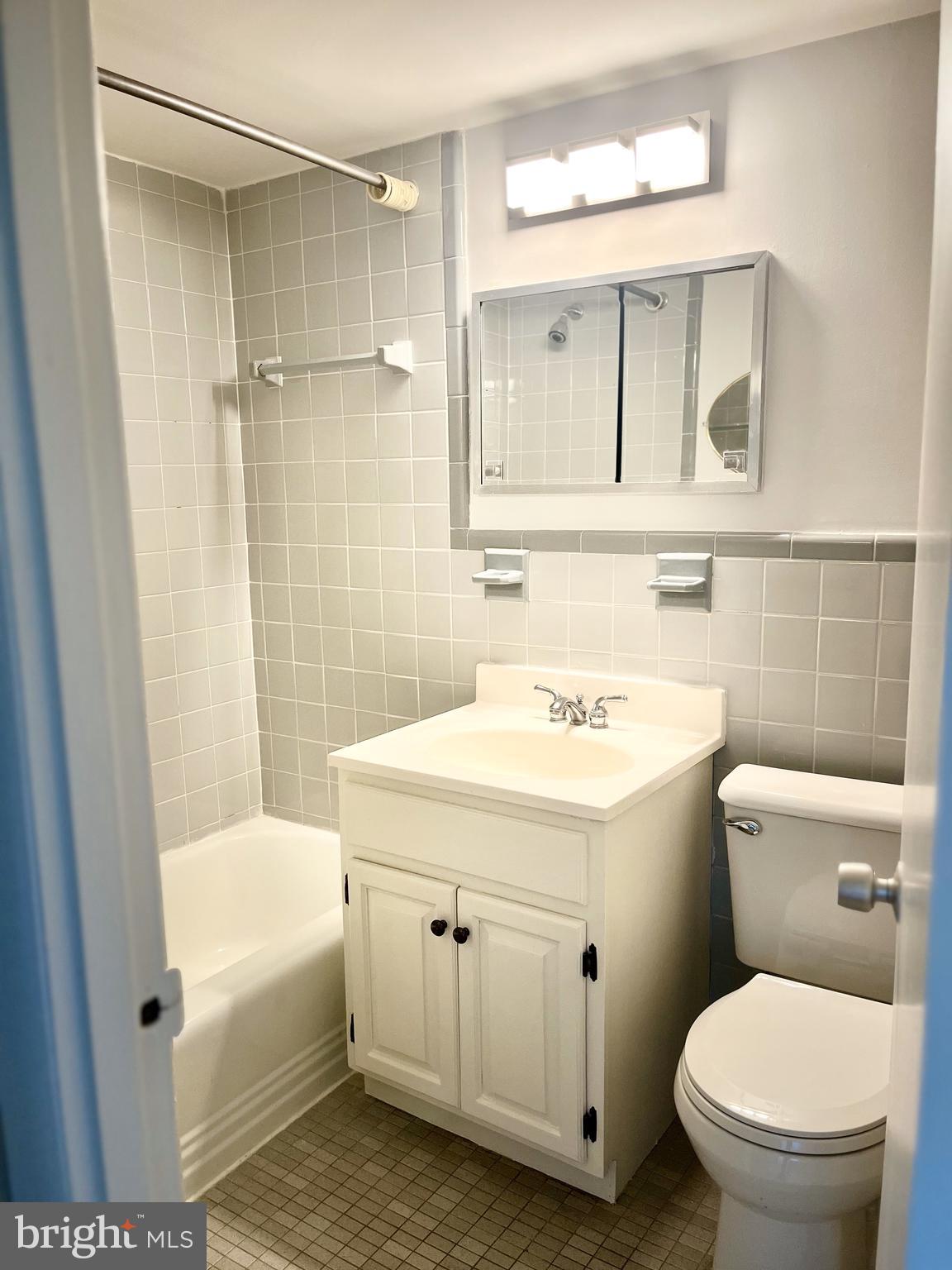 CHEVY CHASE - Residential Lease