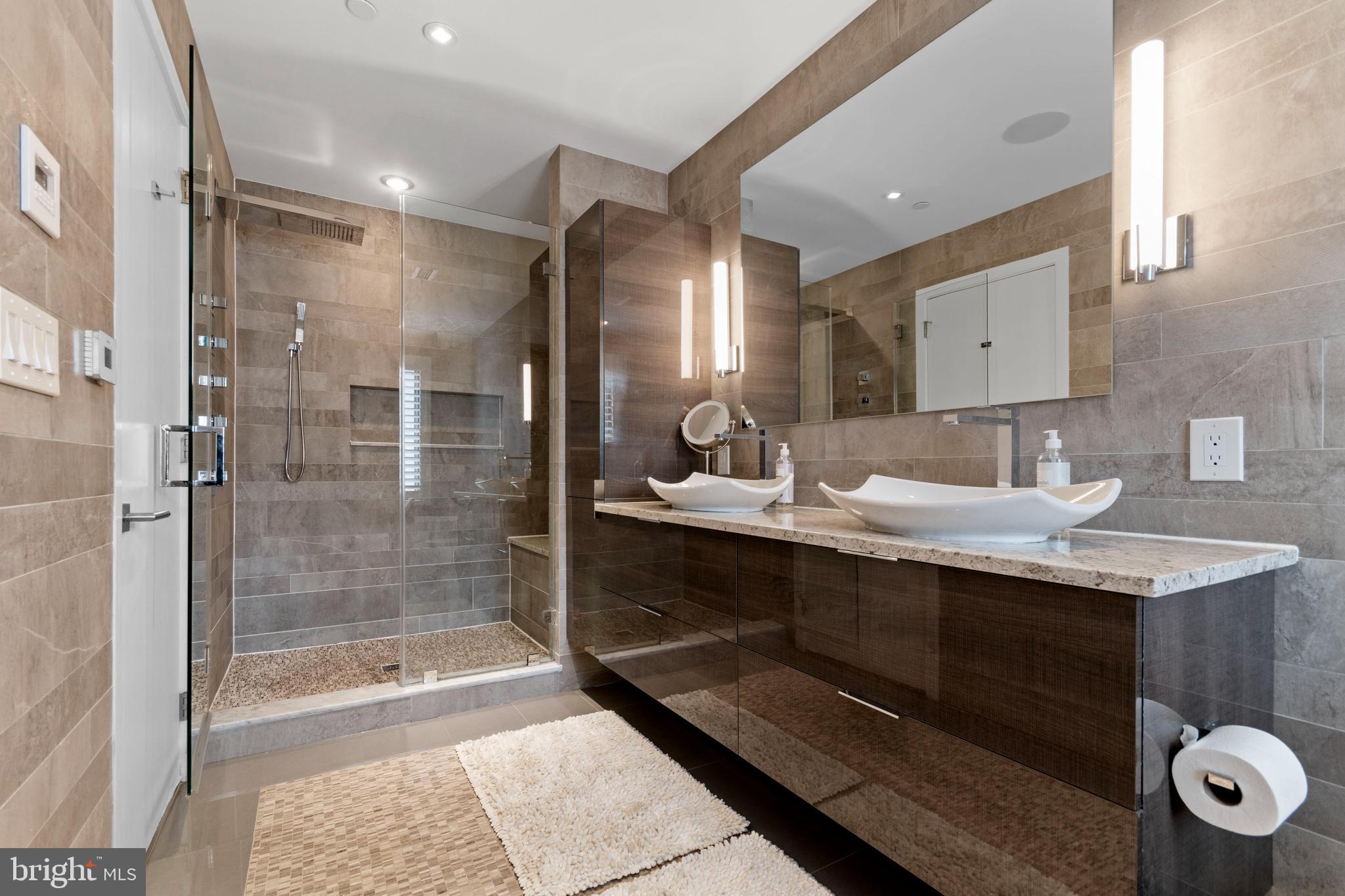 OLD CITY - Residential