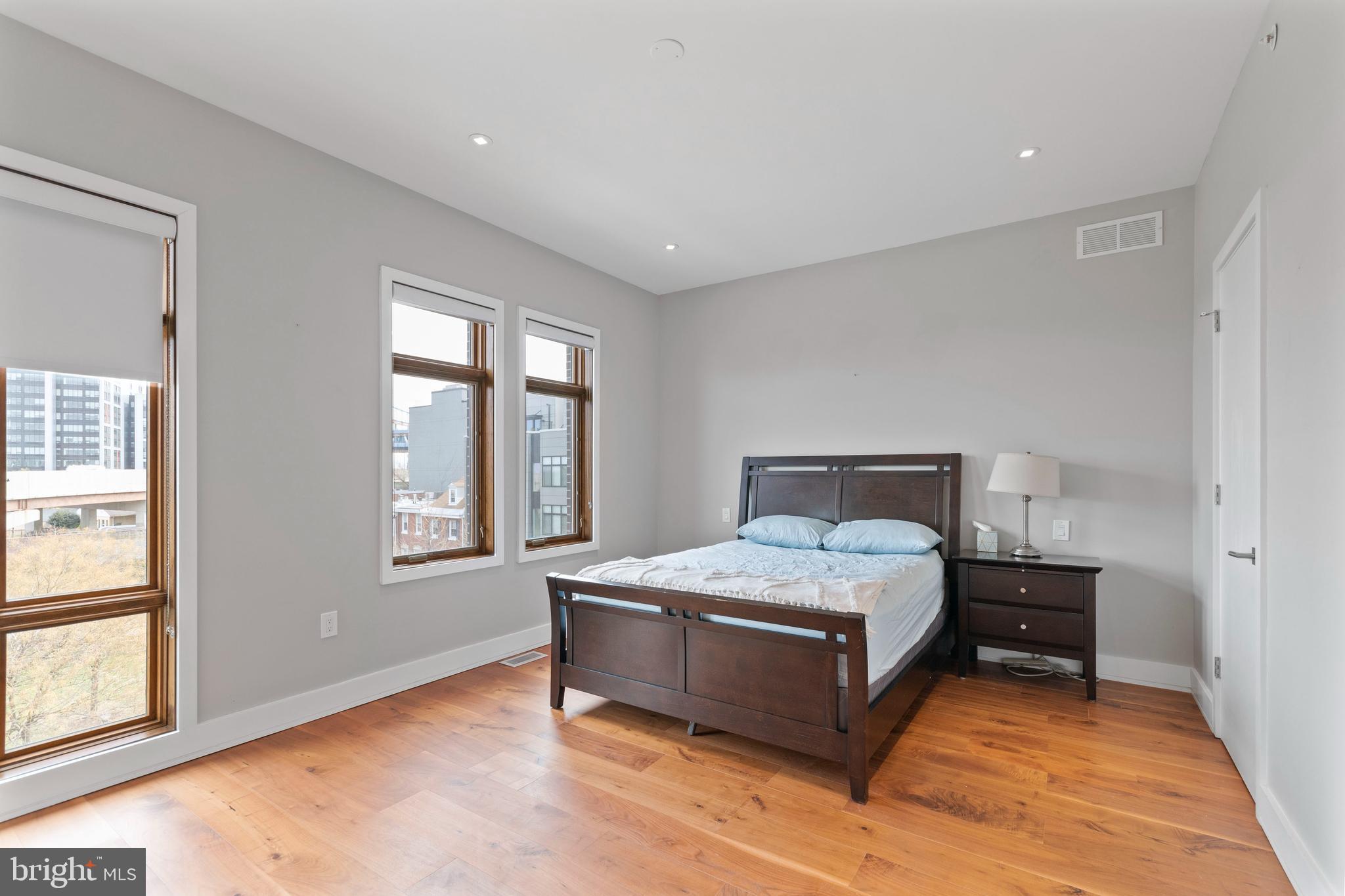 OLD CITY - Residential