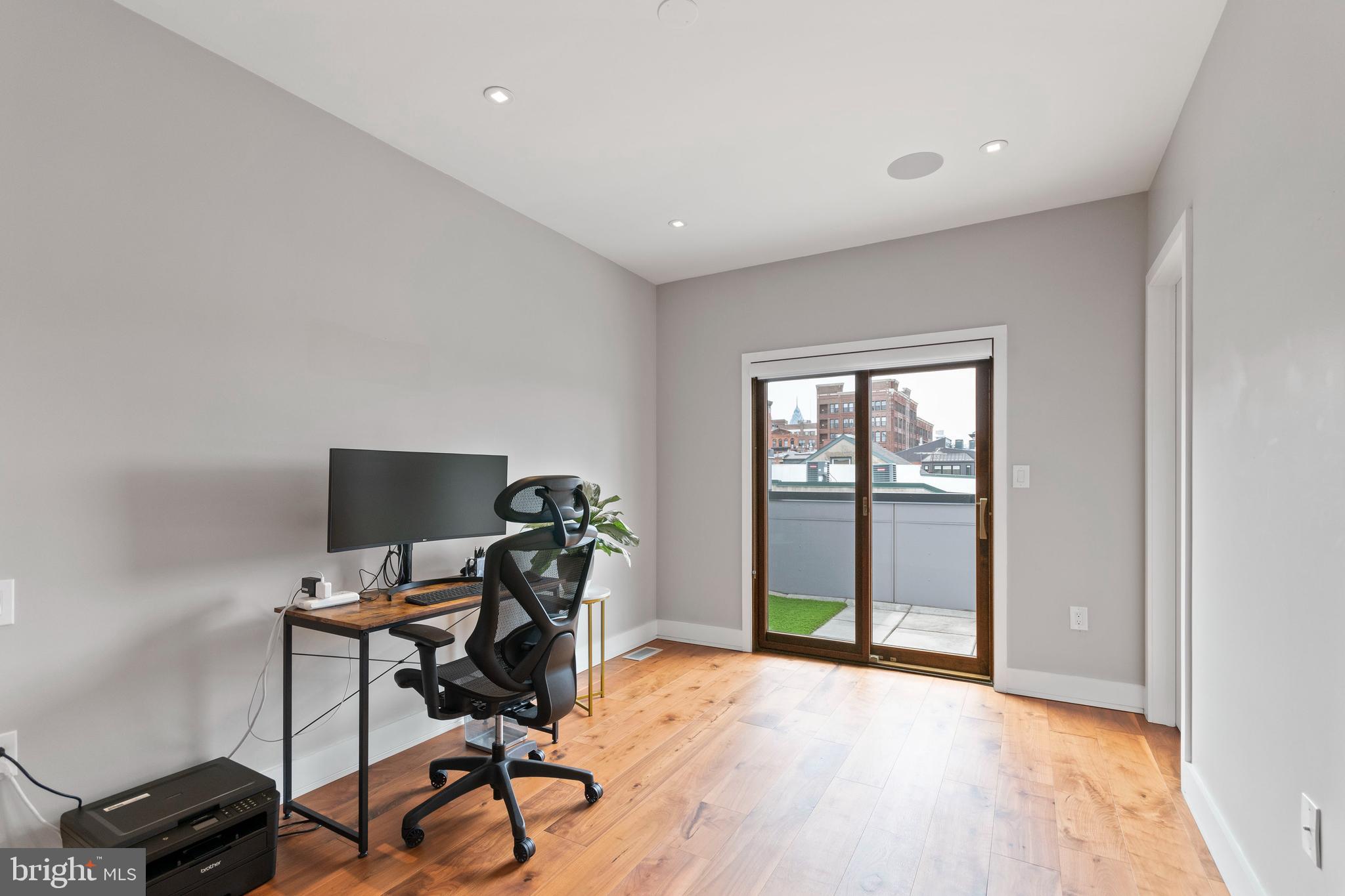 OLD CITY - Residential