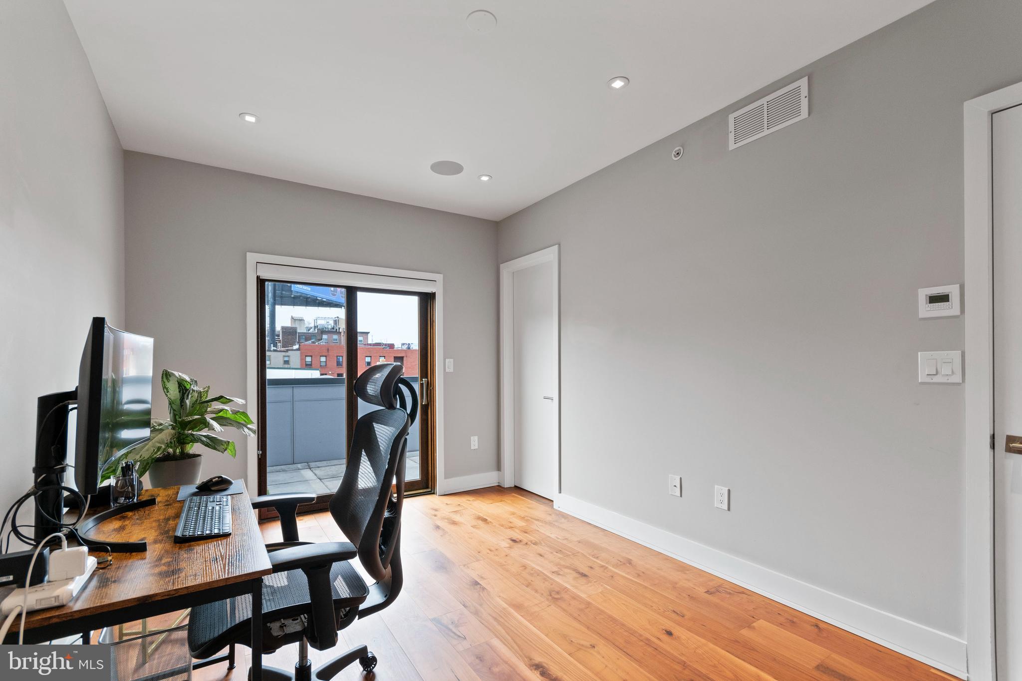 OLD CITY - Residential