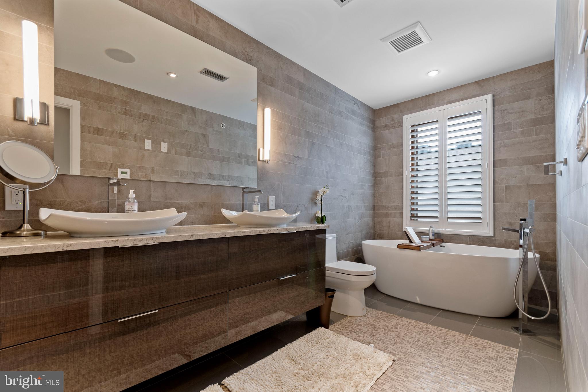 OLD CITY - Residential