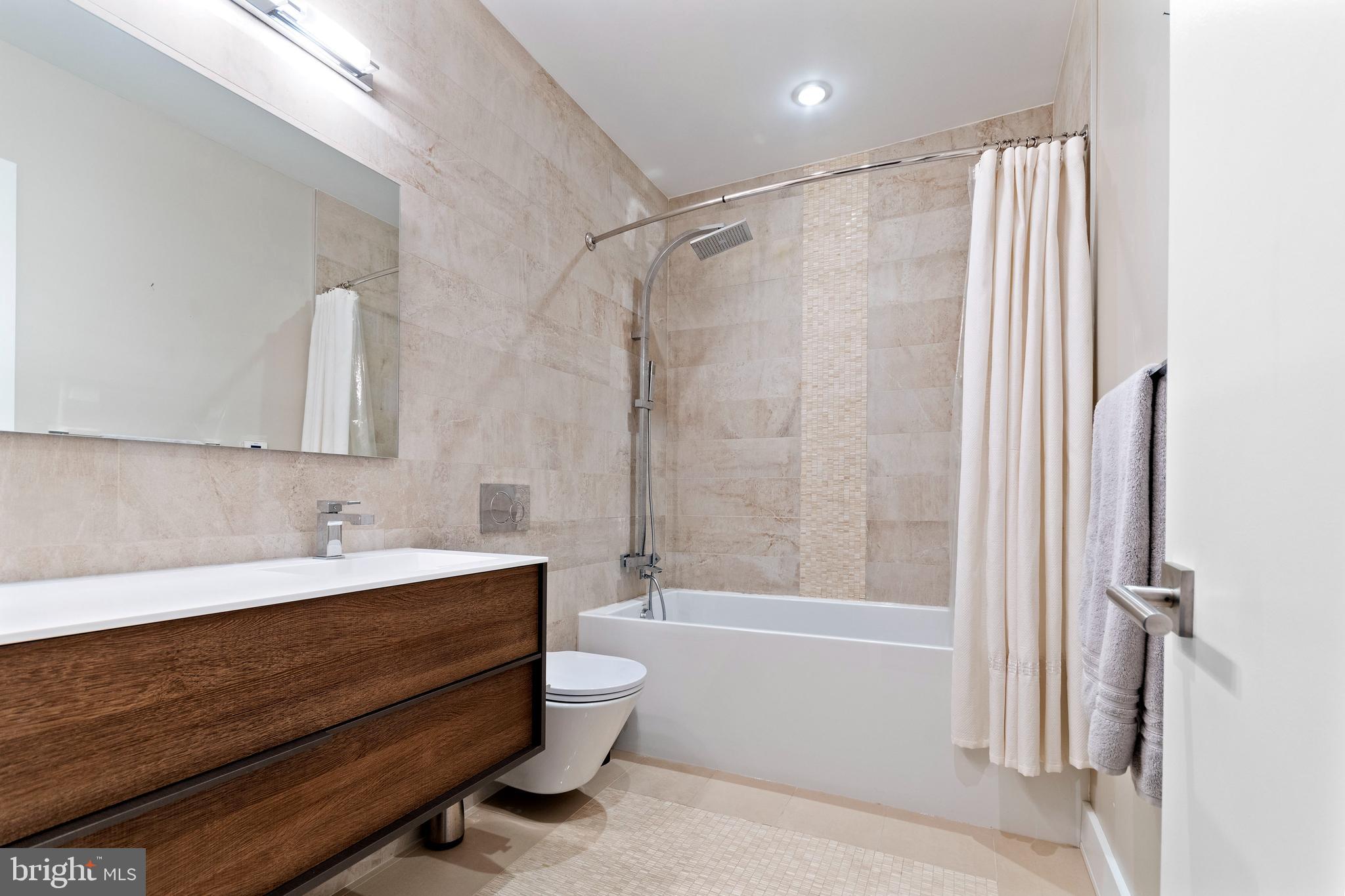 OLD CITY - Residential