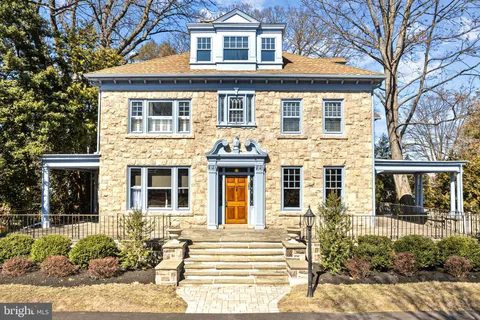 MLS: NJCD2086890