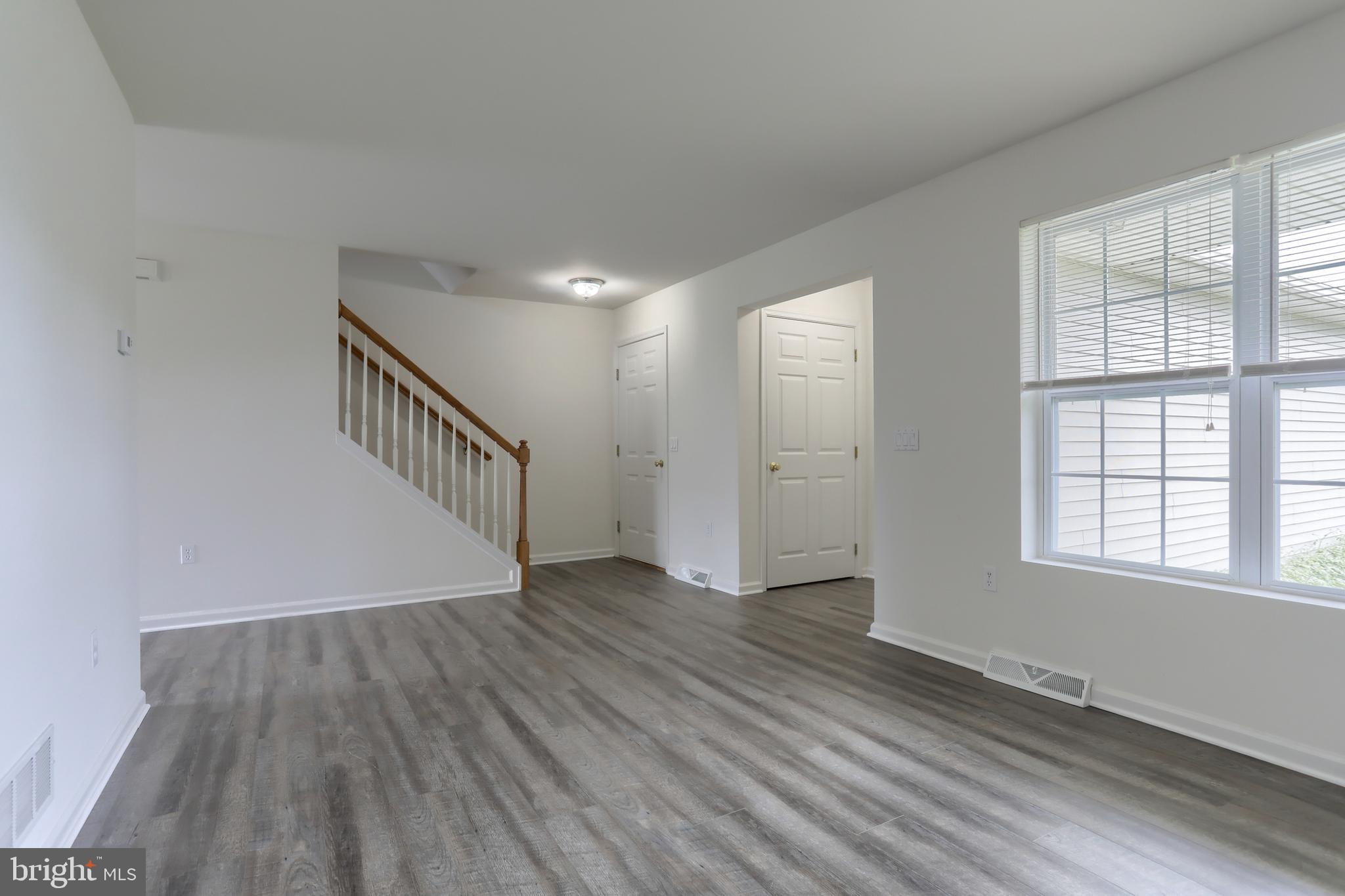 OAK HILLS - Residential