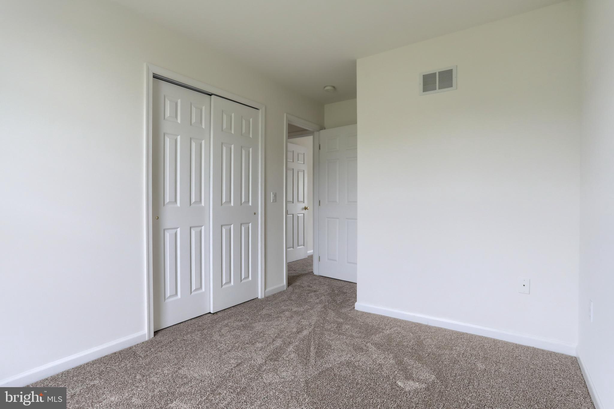 OAK HILLS - Residential