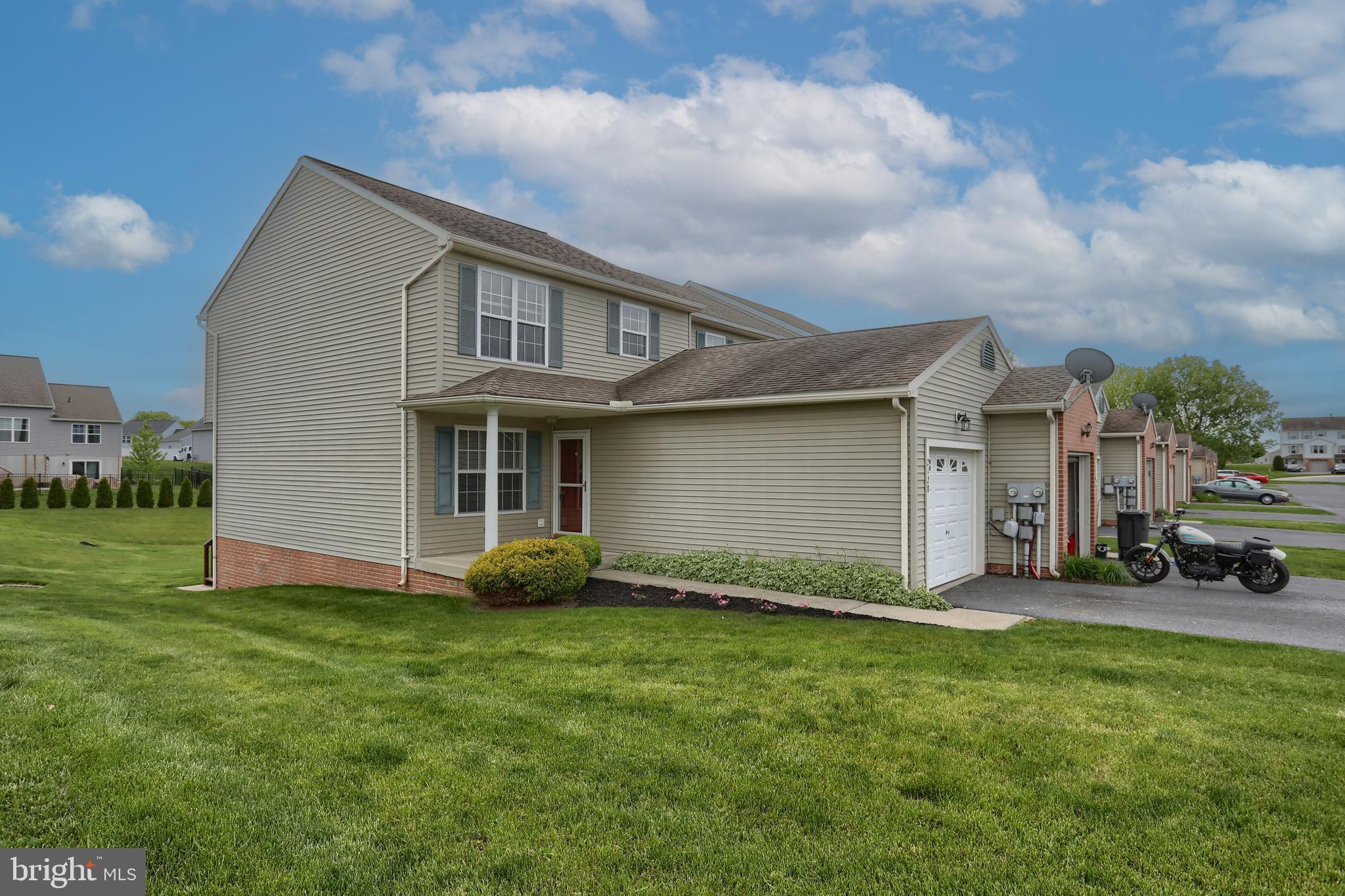 OAK HILLS - Residential