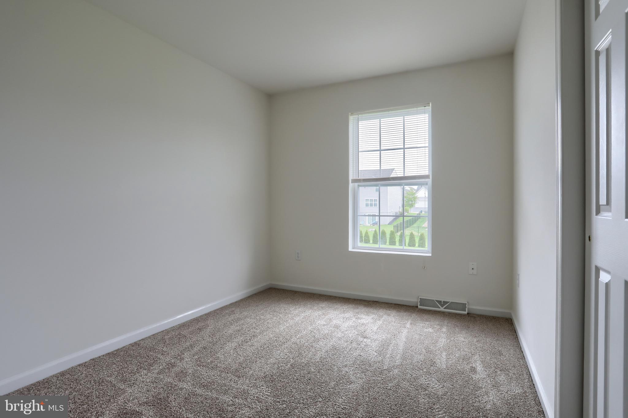 OAK HILLS - Residential