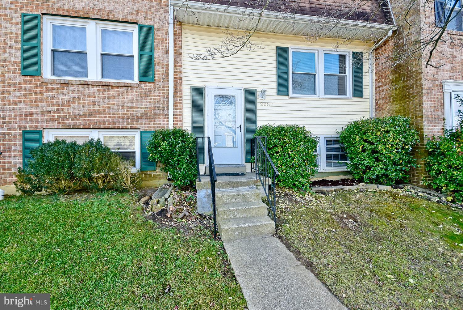 CROFTON MEADOWS - Residential Lease