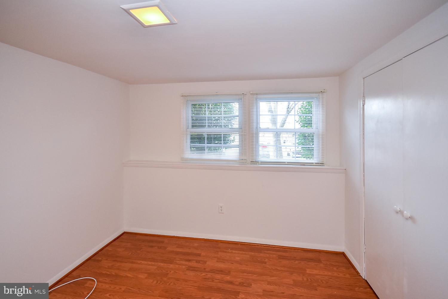 CROFTON MEADOWS - Residential Lease