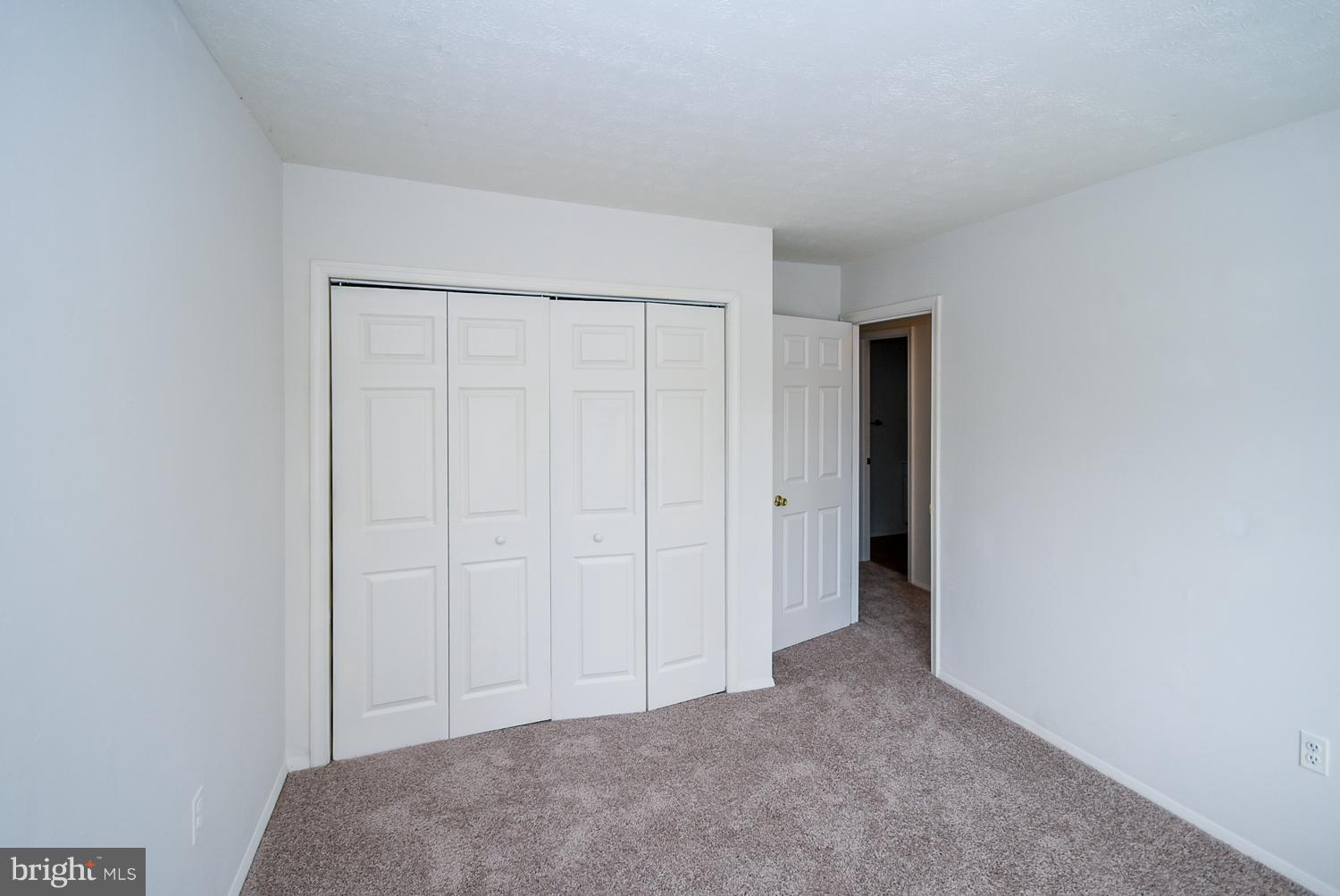 CROFTON MEADOWS - Residential Lease