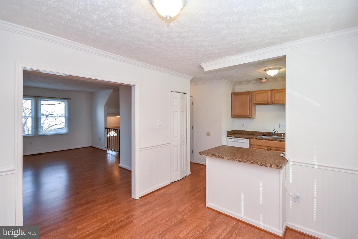 CROFTON MEADOWS - Residential Lease