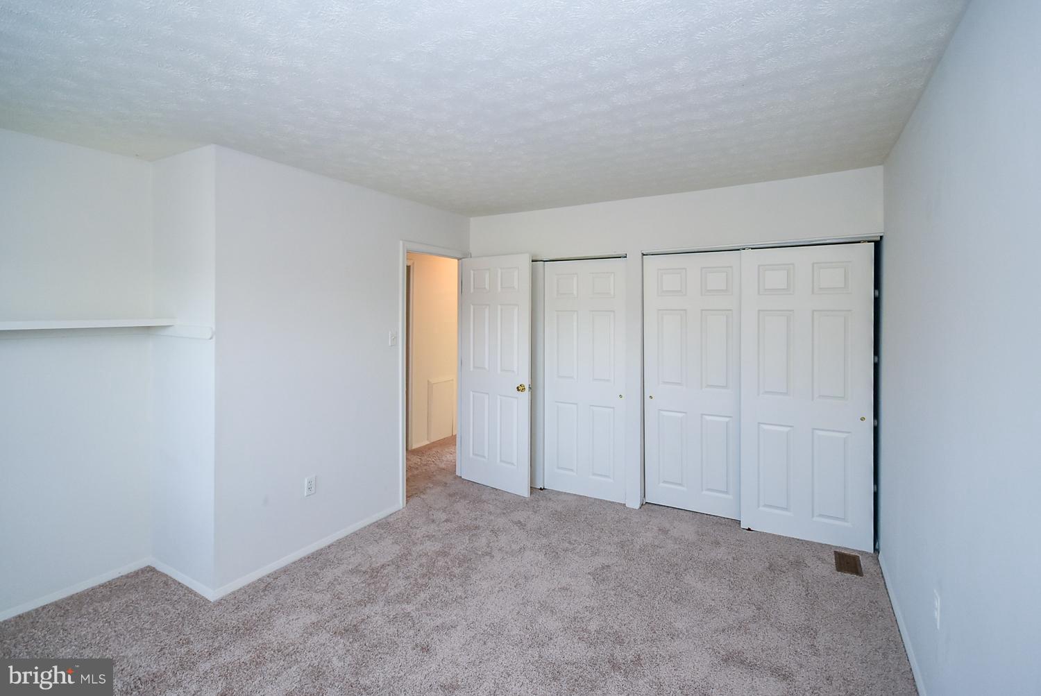 CROFTON MEADOWS - Residential Lease