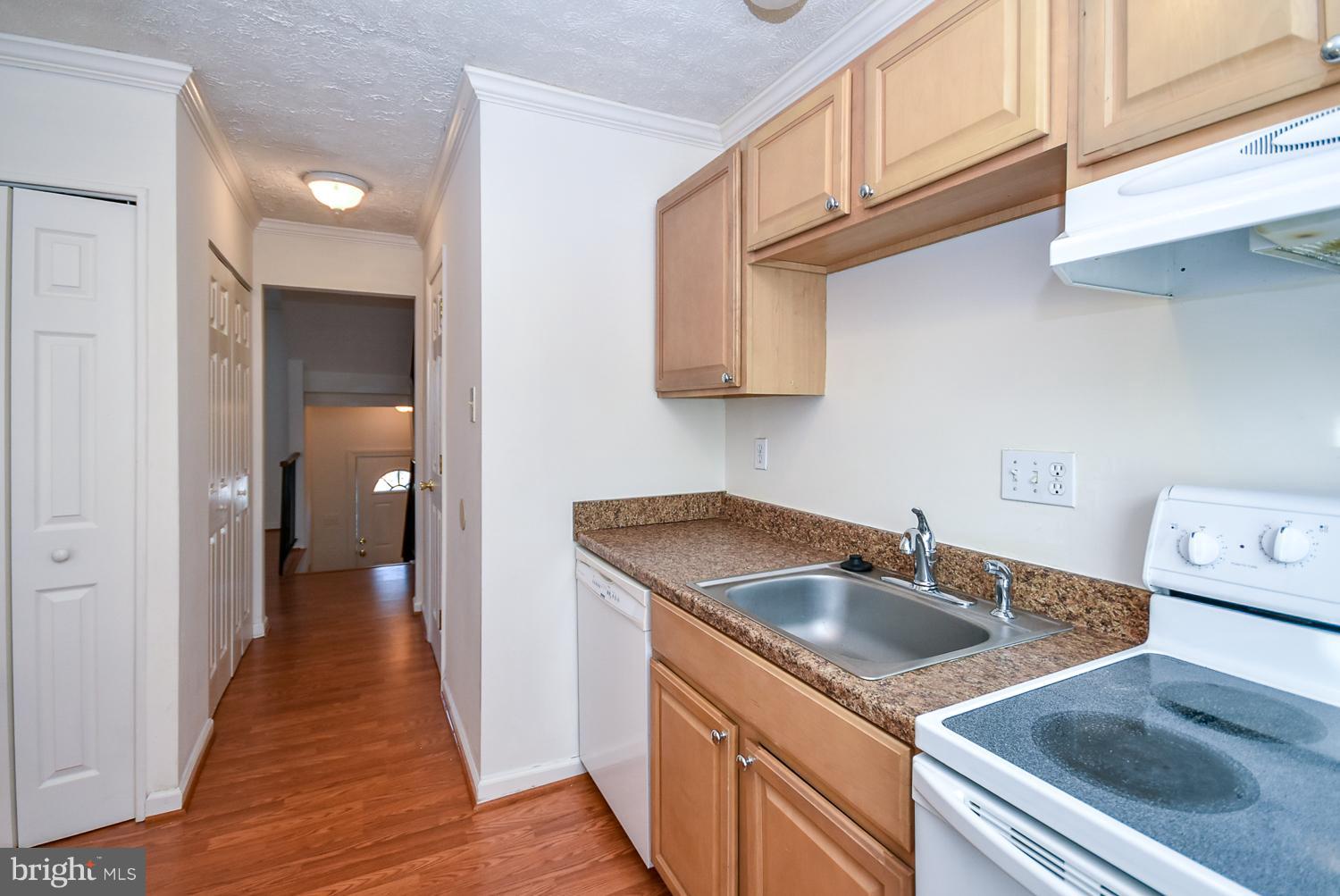 CROFTON MEADOWS - Residential Lease