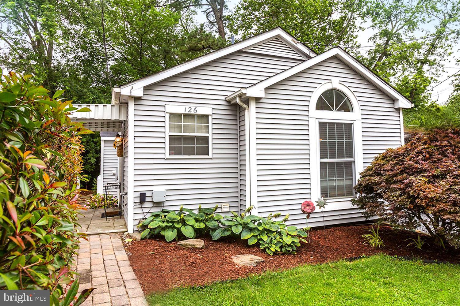 SYLVAN SHORES - Residential