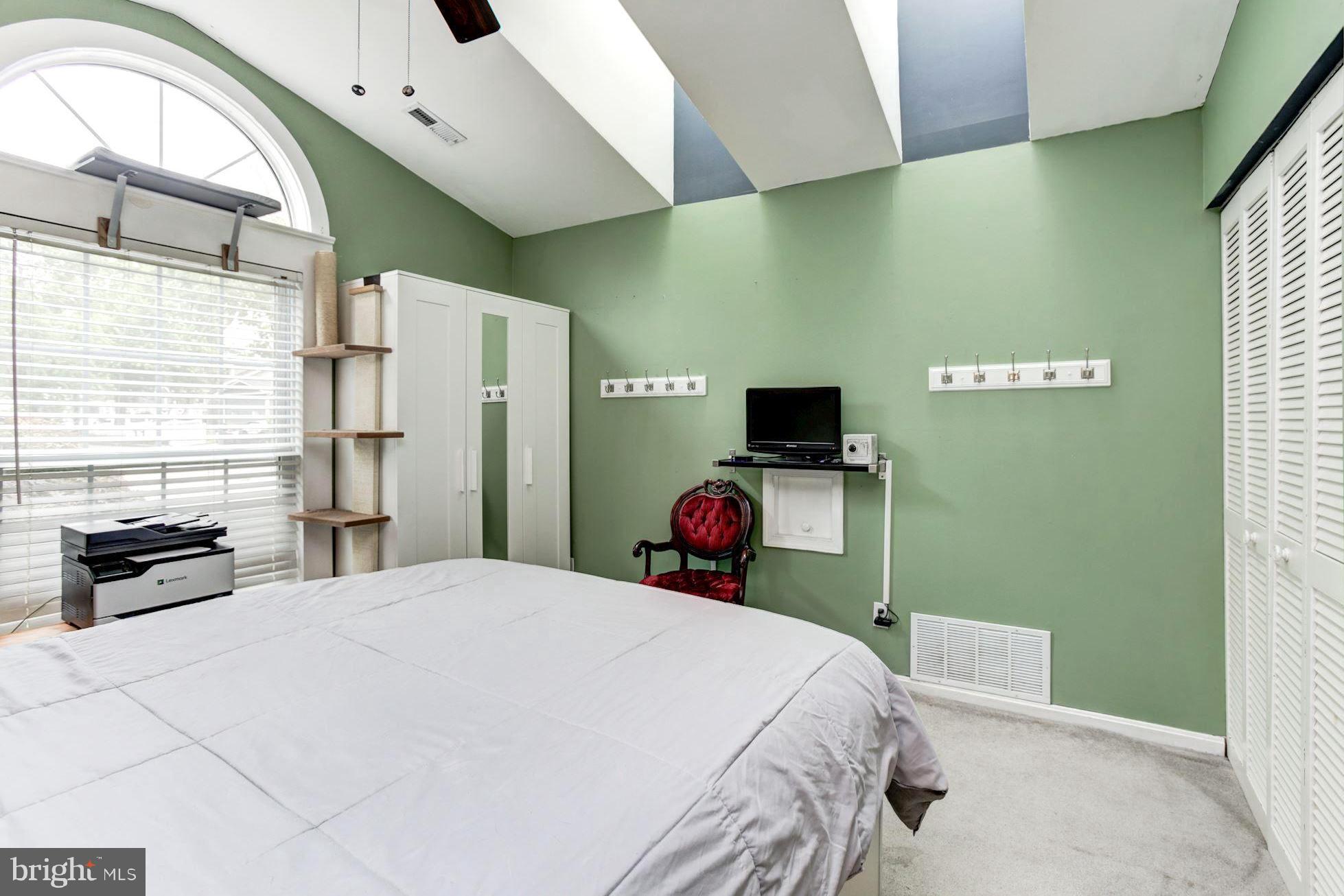 SYLVAN SHORES - Residential