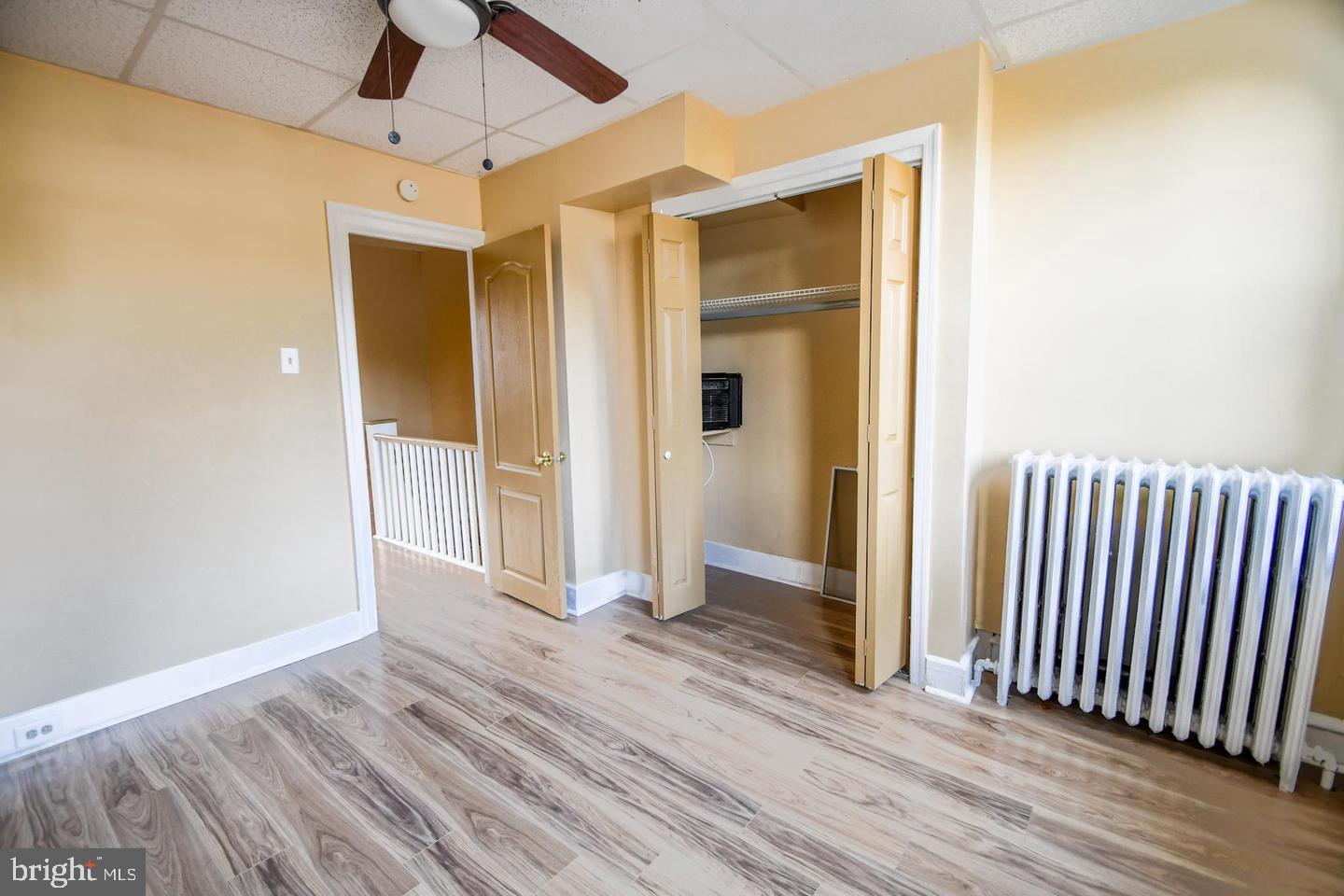 WEST OAK LANE - Residential