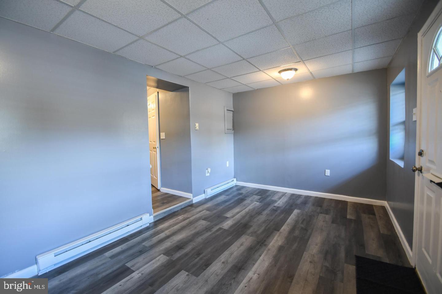 WEST OAK LANE - Residential