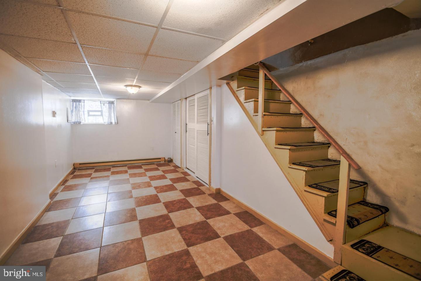 WEST OAK LANE - Residential