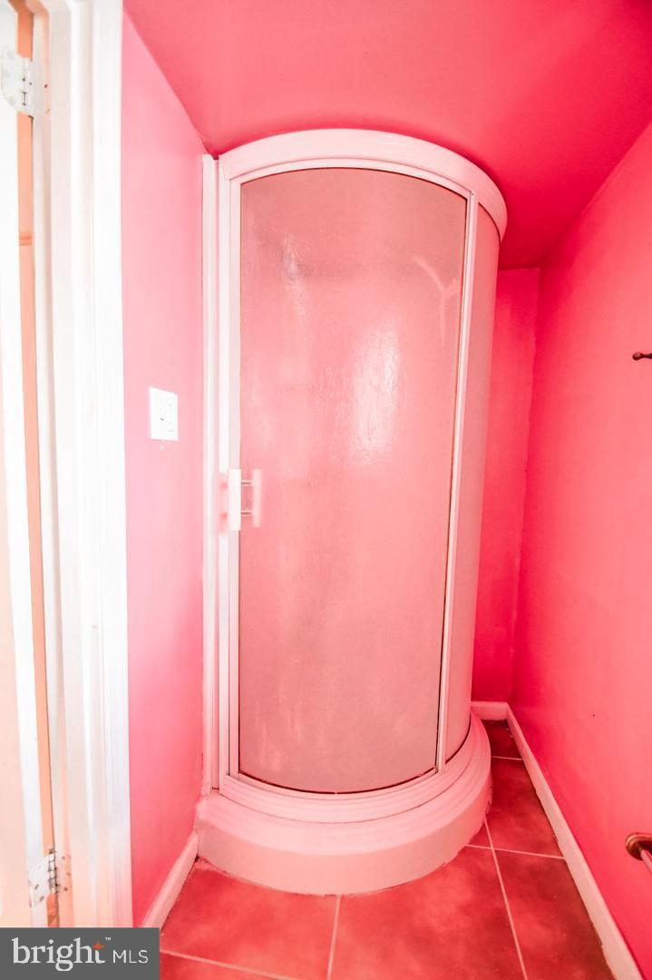 WEST OAK LANE - Residential