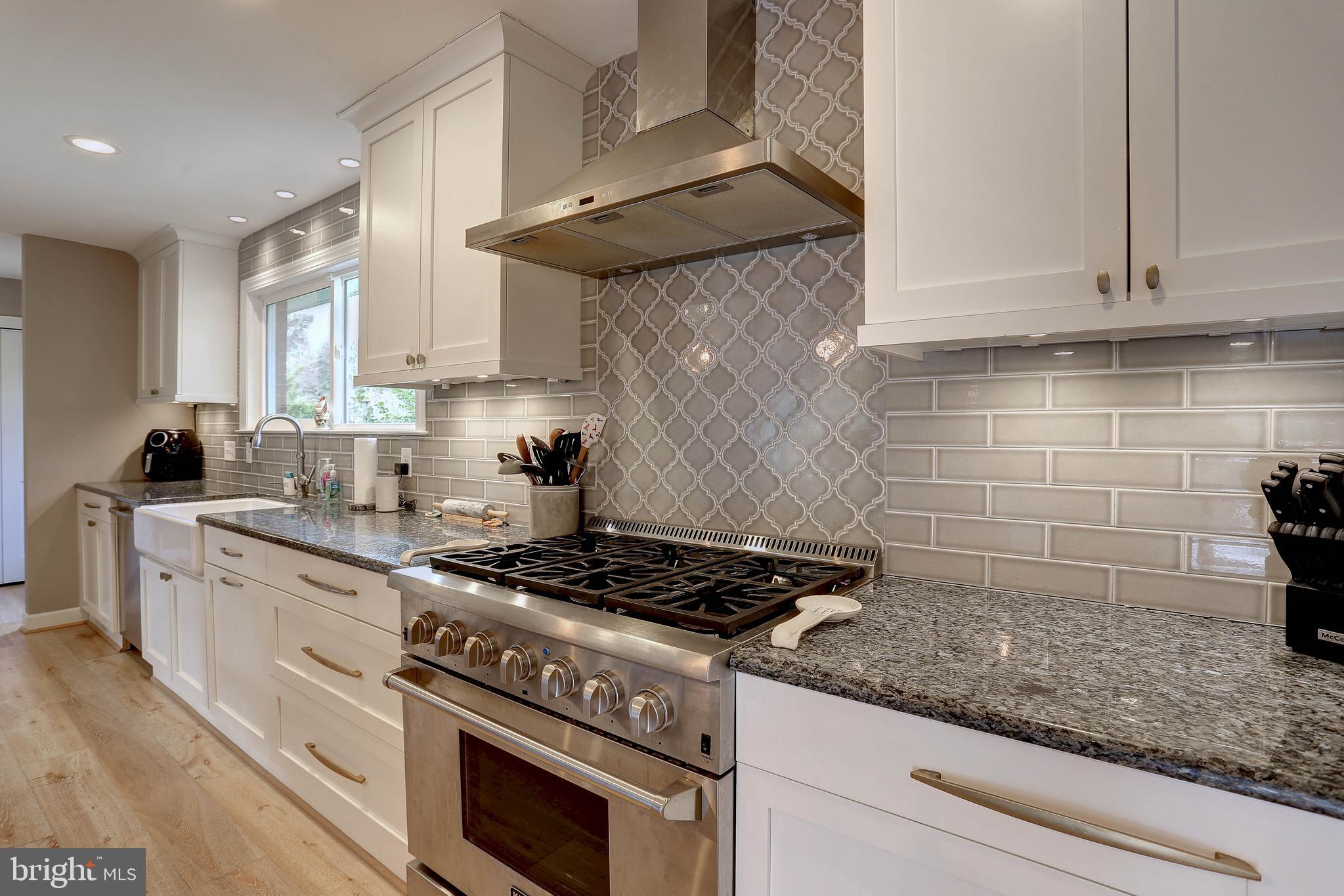 LONDON BRIDGE ESTATES - Residential