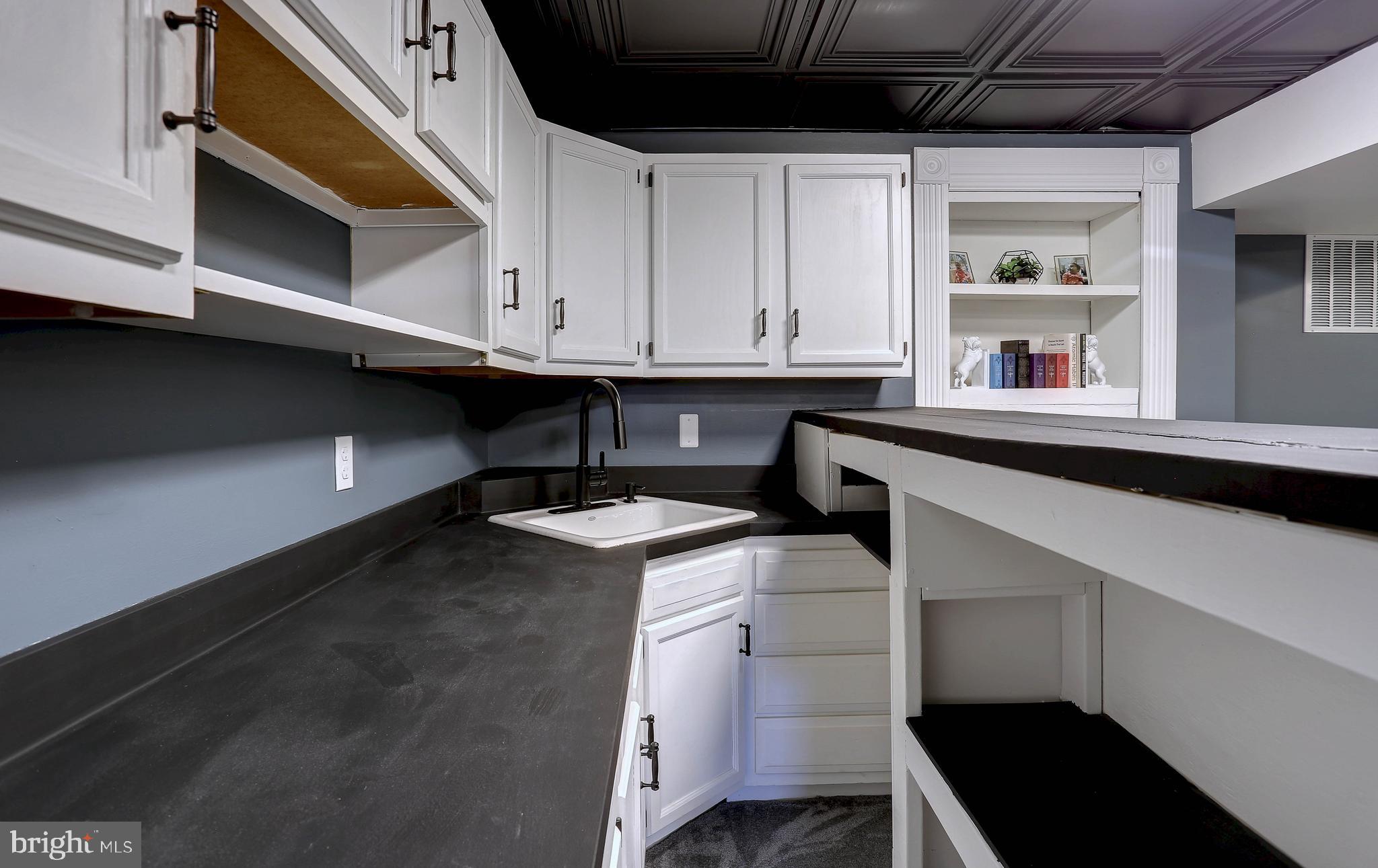 LONDON BRIDGE ESTATES - Residential