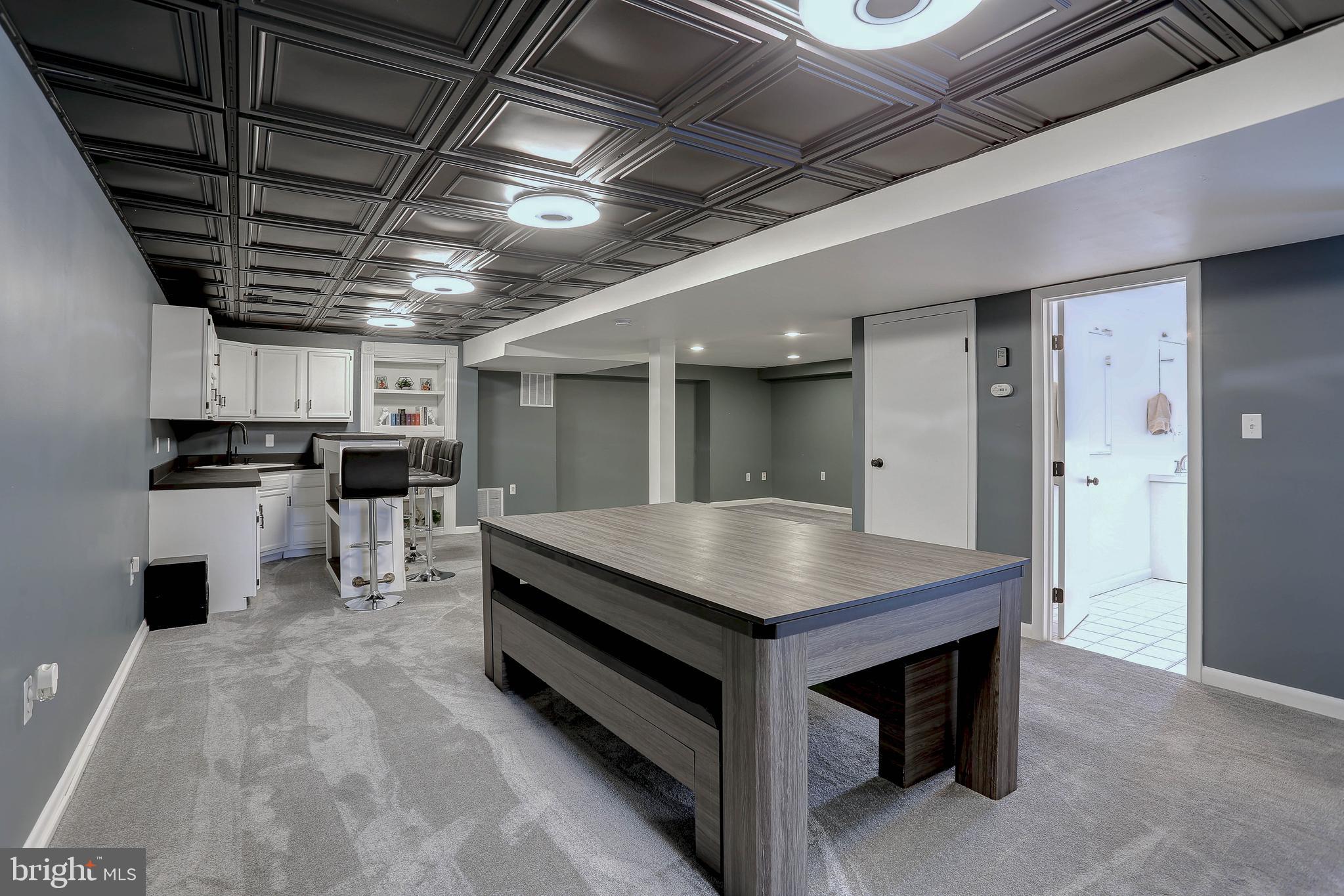 LONDON BRIDGE ESTATES - Residential