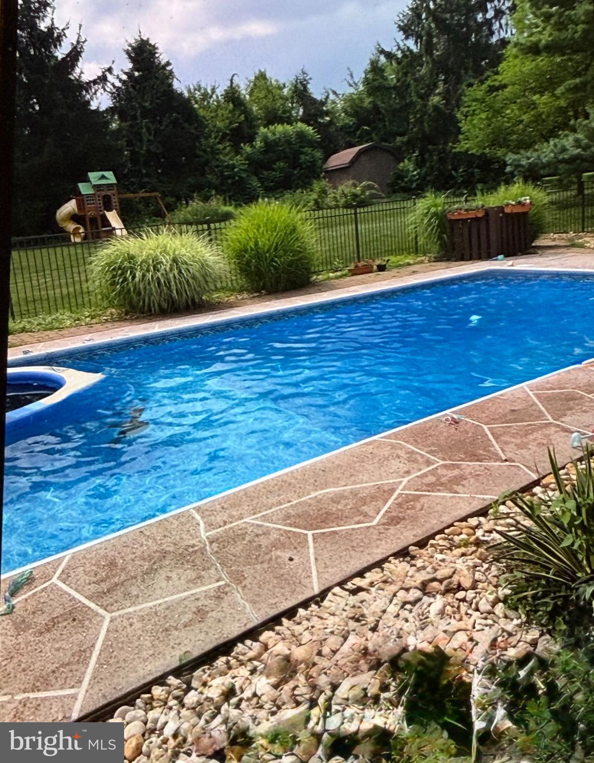 MARLBOROUGH ESTATES - Residential