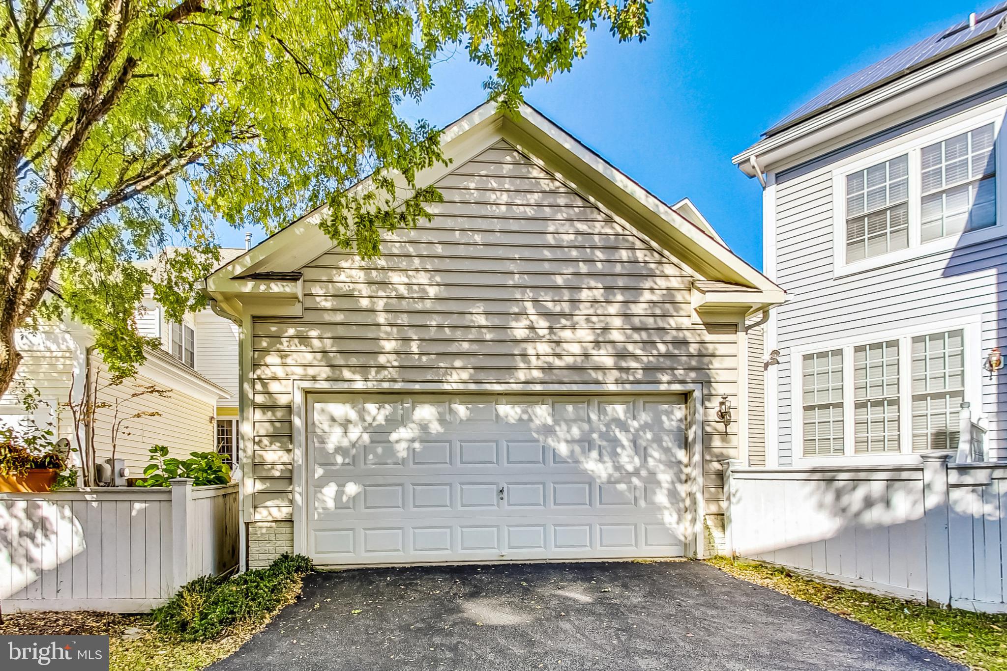 KING FARM BAILEYS COMMON - Residential Lease