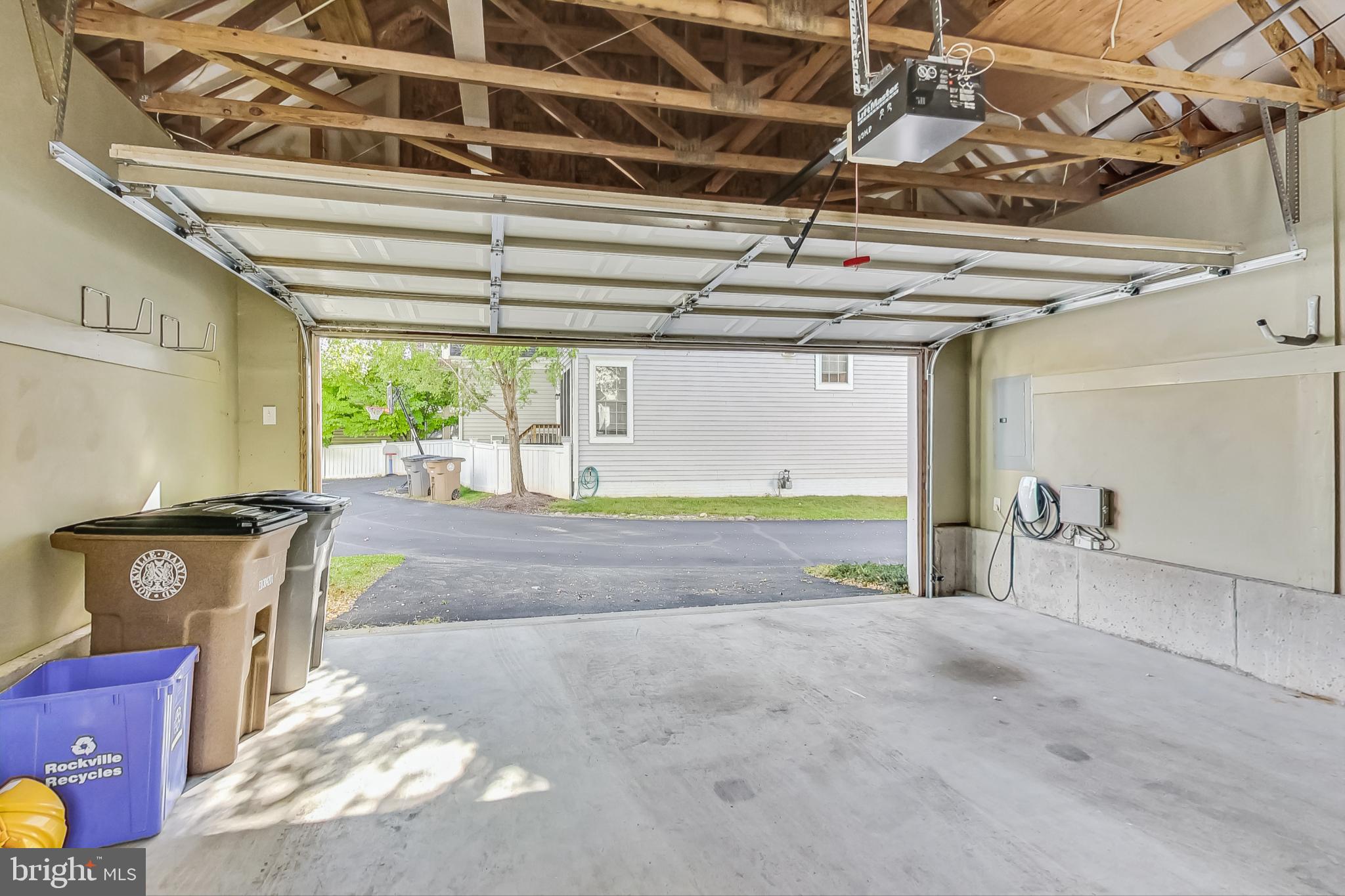 KING FARM BAILEYS COMMON - Residential Lease