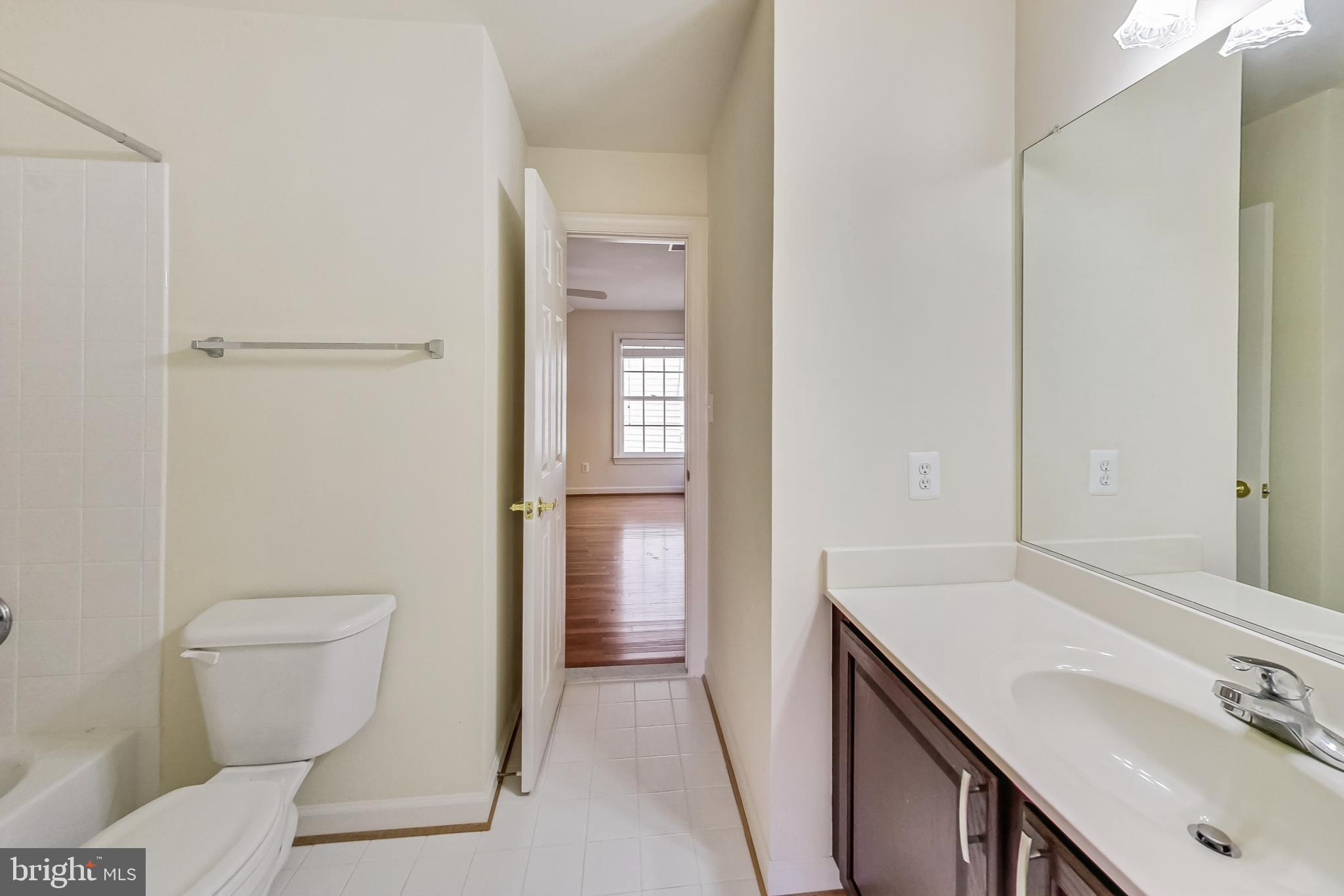 KING FARM BAILEYS COMMON - Residential Lease