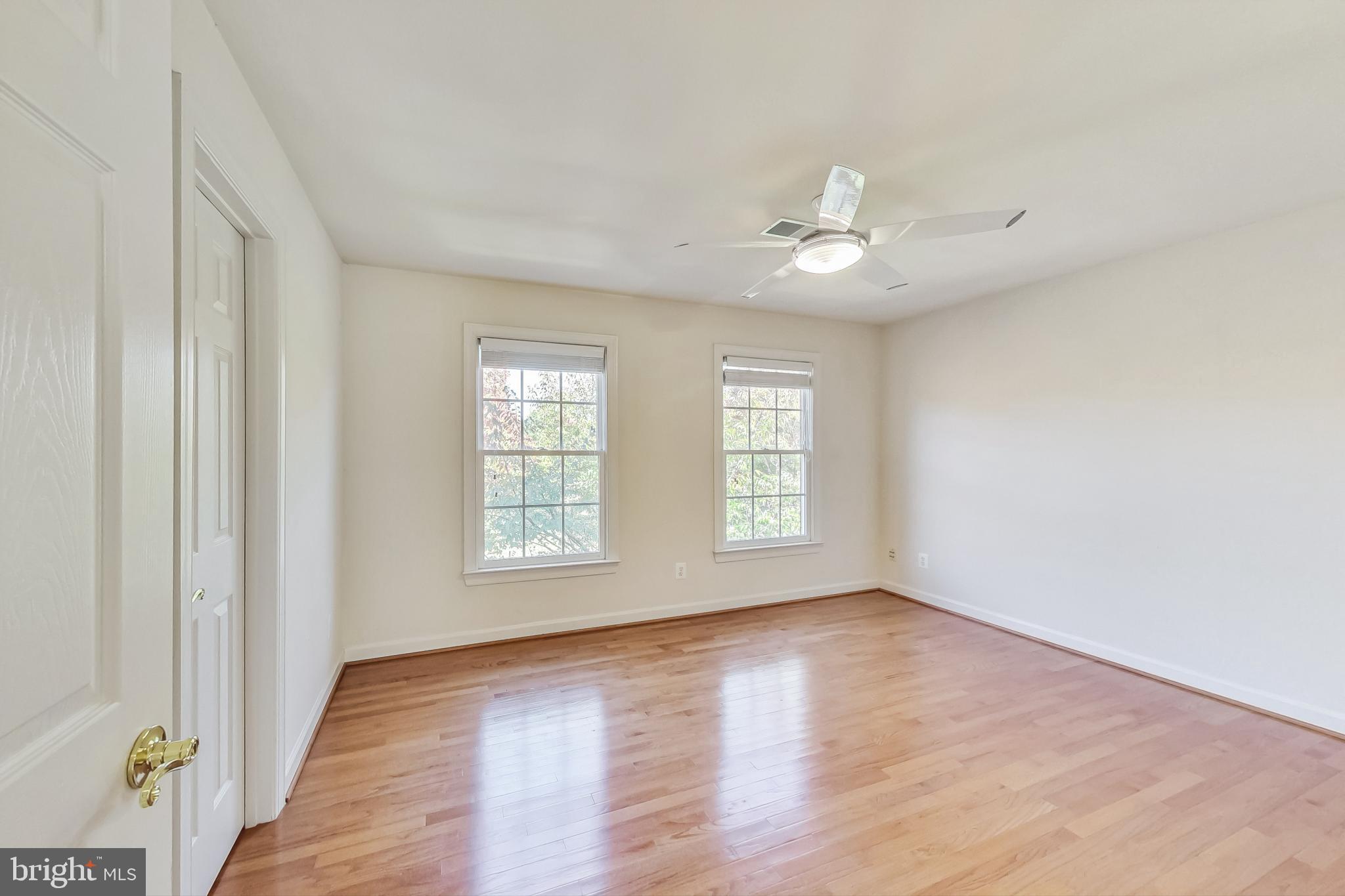 KING FARM BAILEYS COMMON - Residential Lease