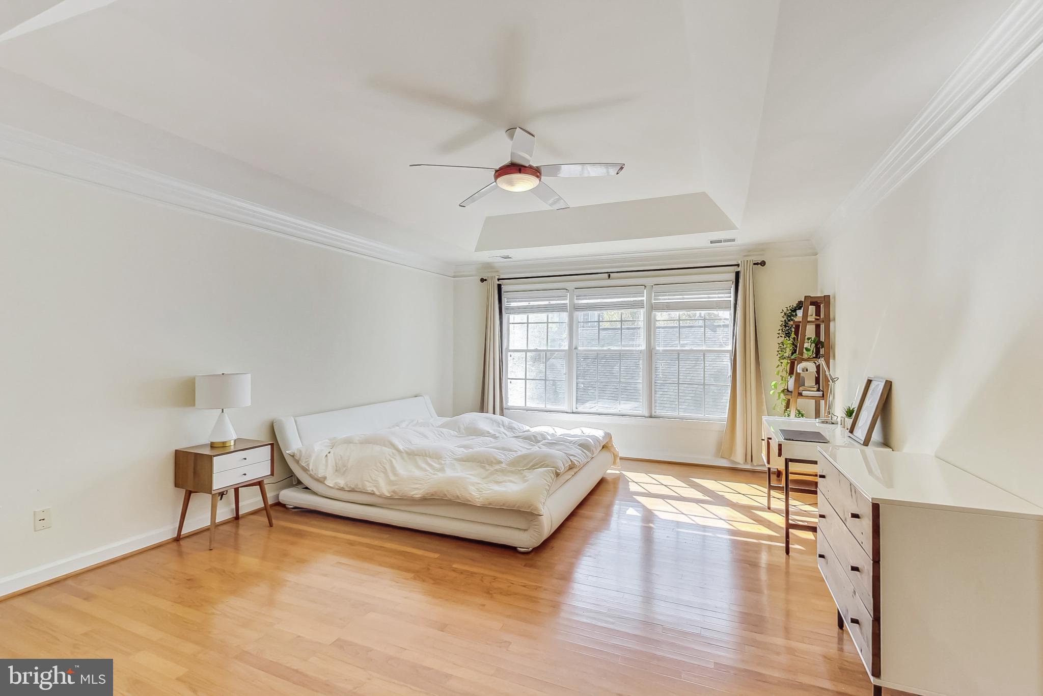 KING FARM BAILEYS COMMON - Residential Lease