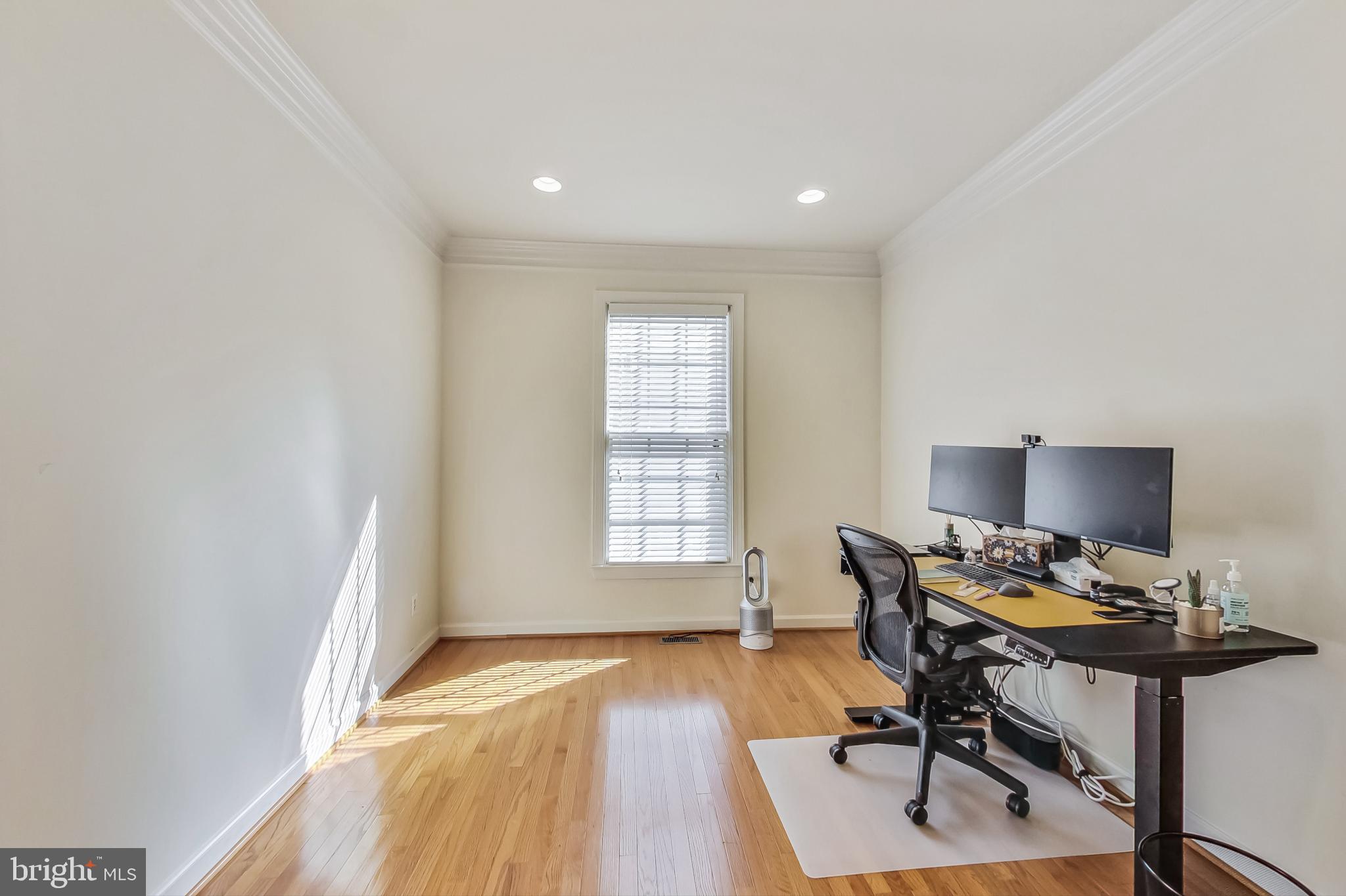 KING FARM BAILEYS COMMON - Residential Lease