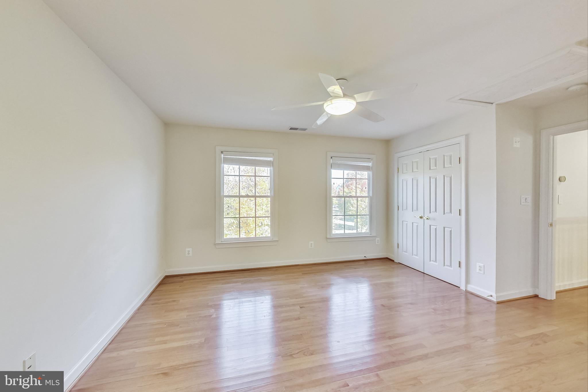 KING FARM BAILEYS COMMON - Residential Lease