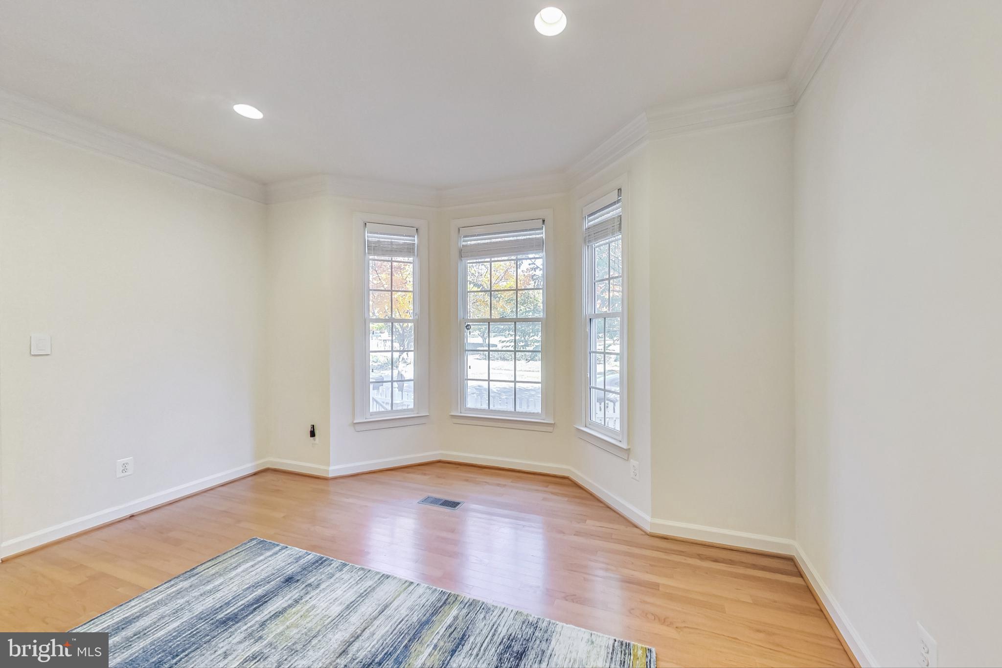 KING FARM BAILEYS COMMON - Residential Lease